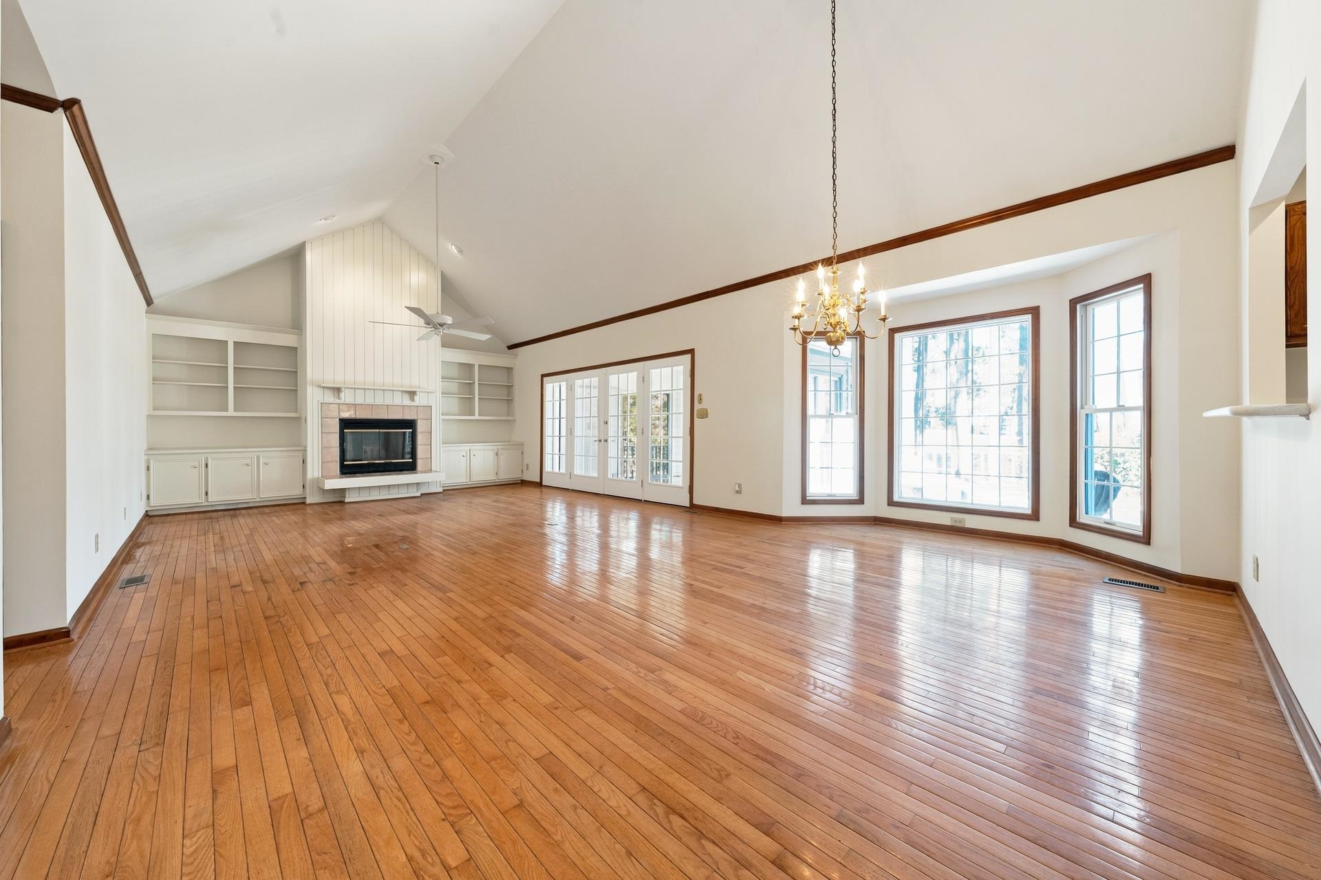 90 Parkview Dr.