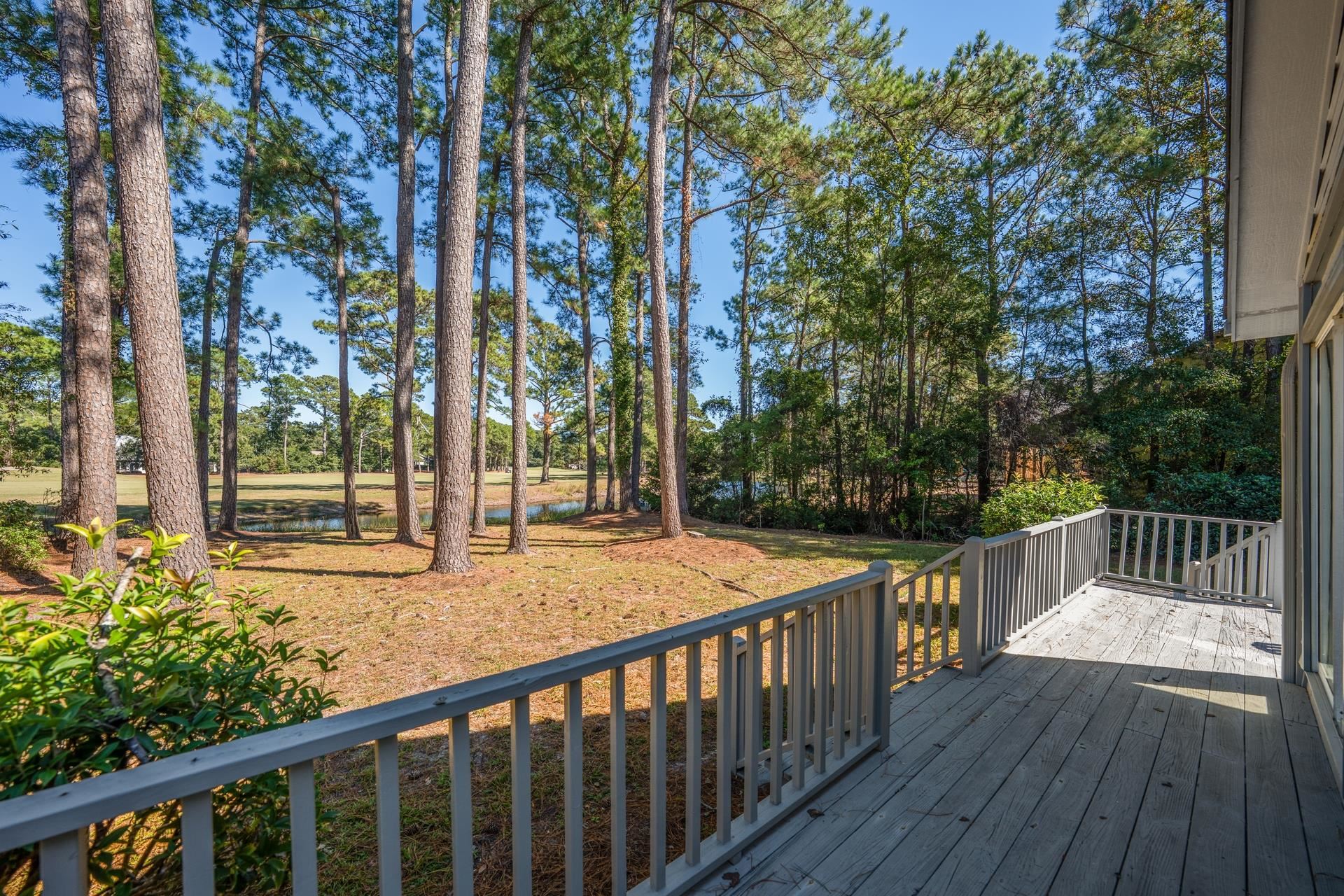 90 Parkview Dr.