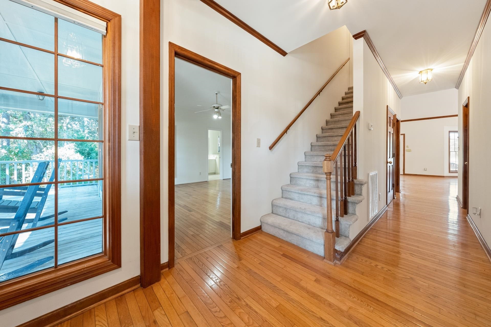 90 Parkview Dr.