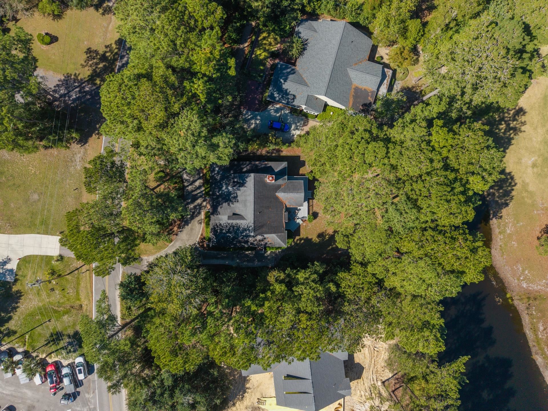 90 Parkview Dr.