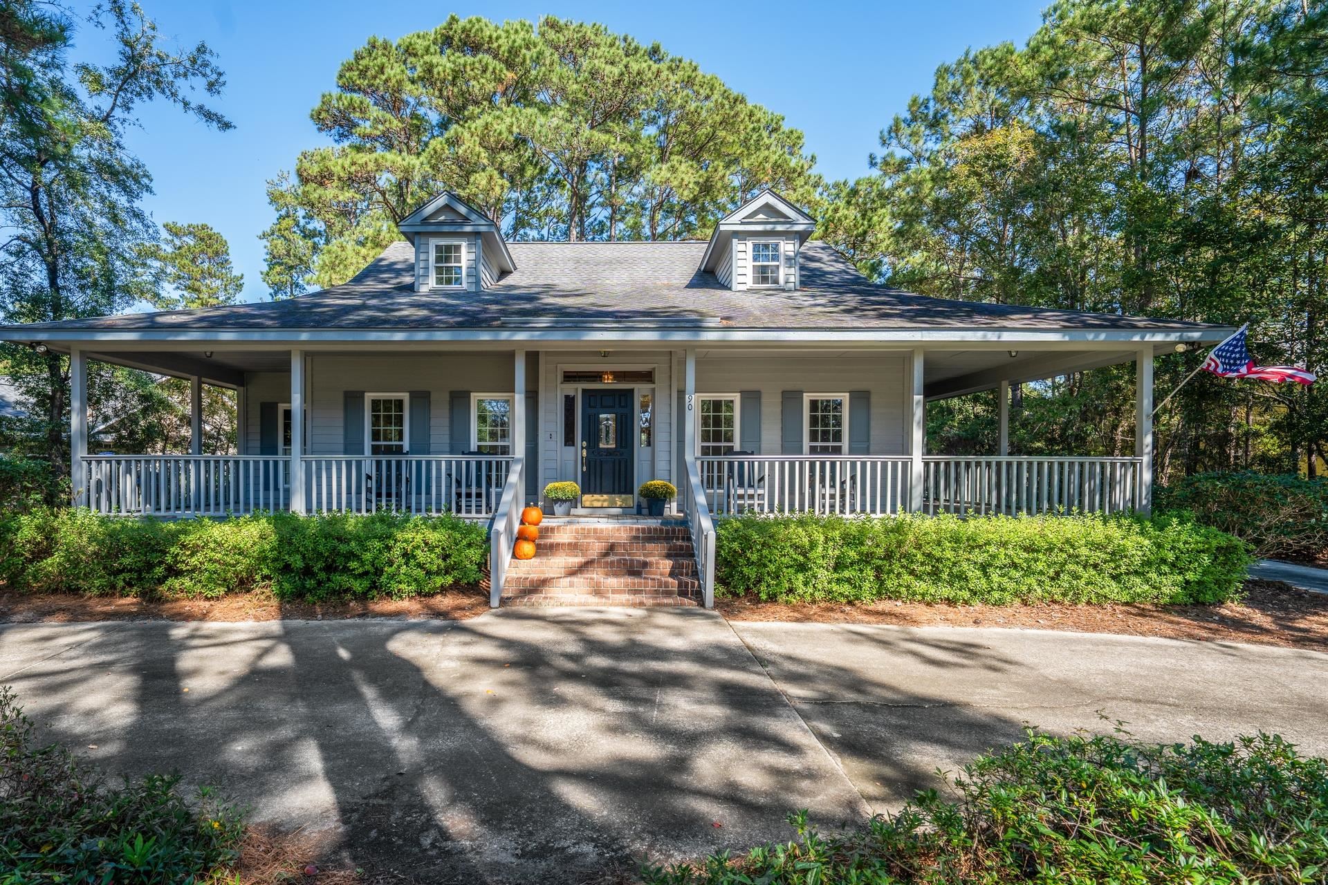 90 Parkview Dr.