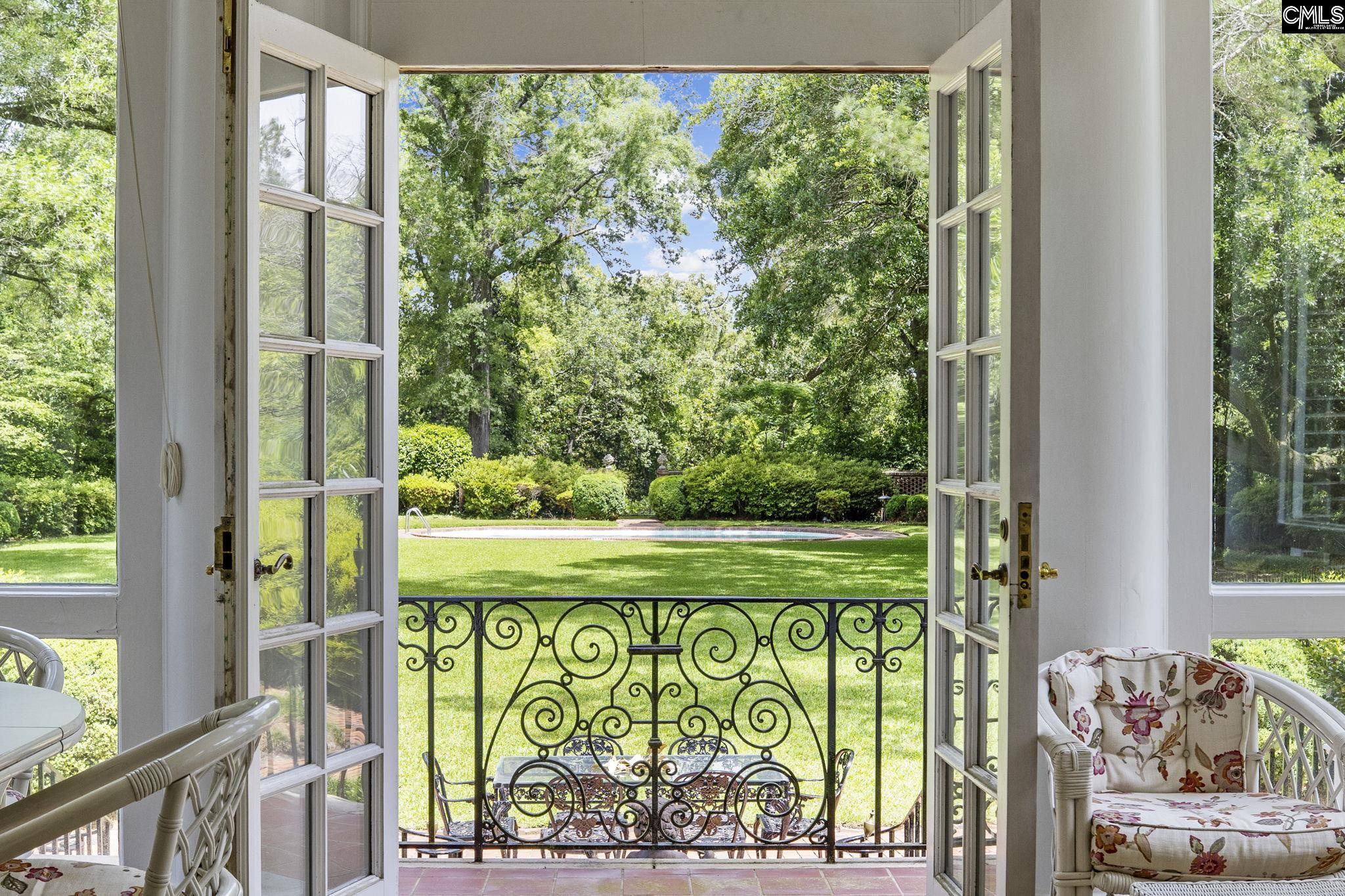 1100 W Carolina Avenue