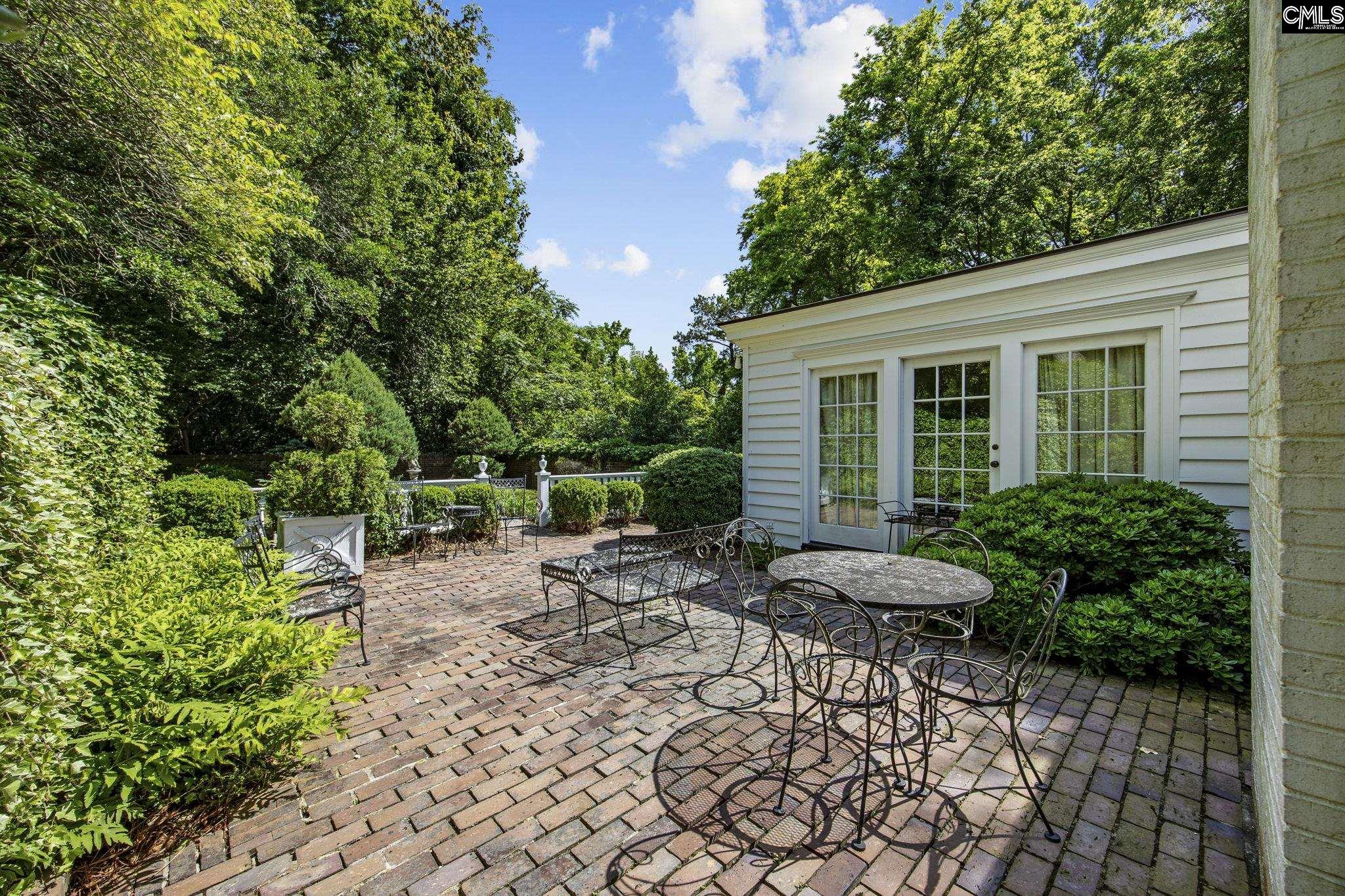 1100 W Carolina Avenue