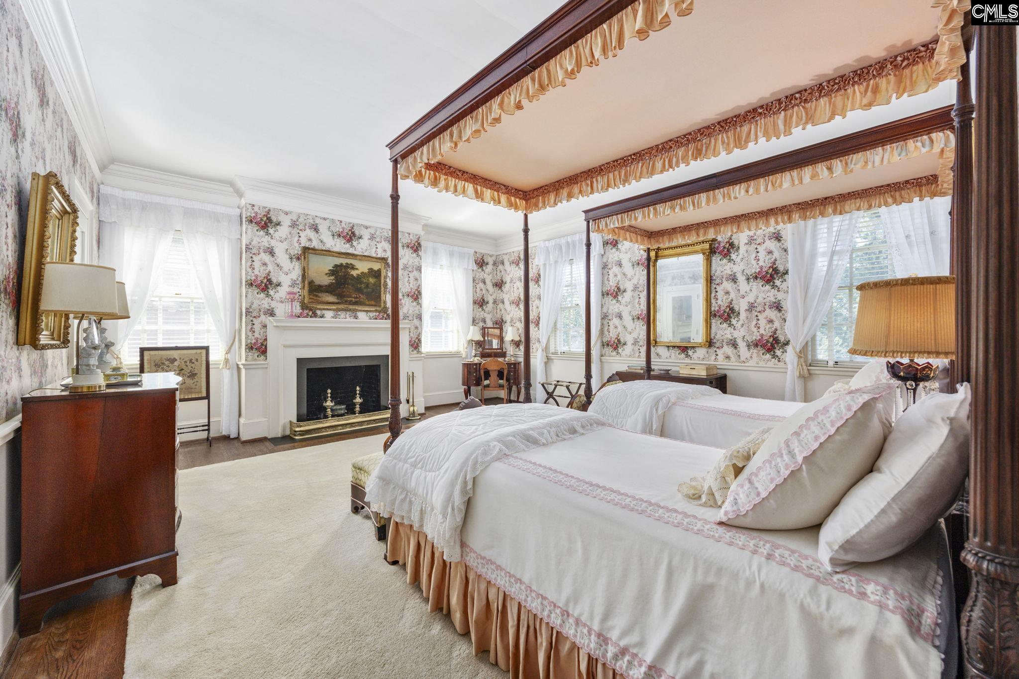 1100 W Carolina Avenue