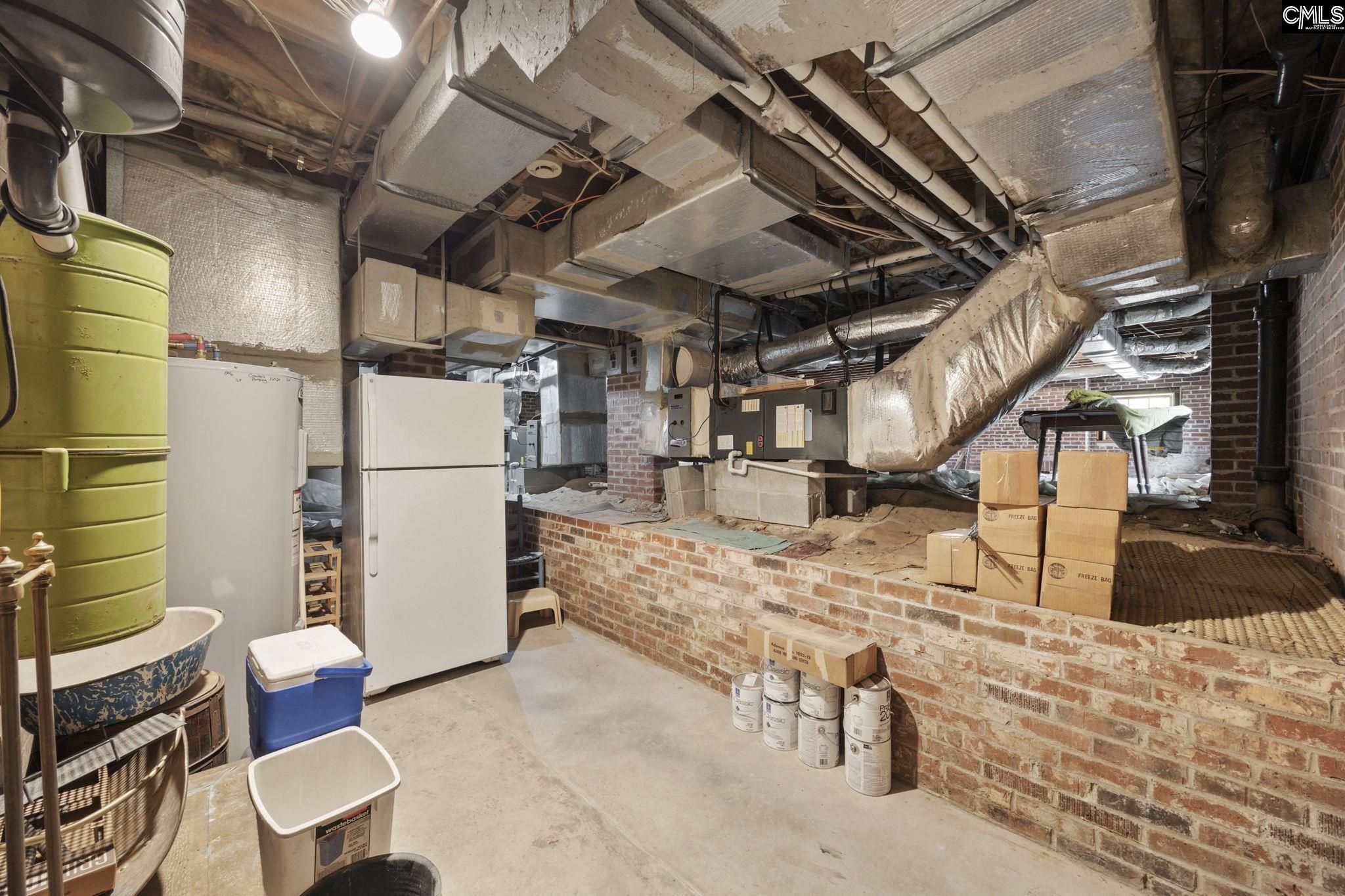 1100 W Carolina Avenue