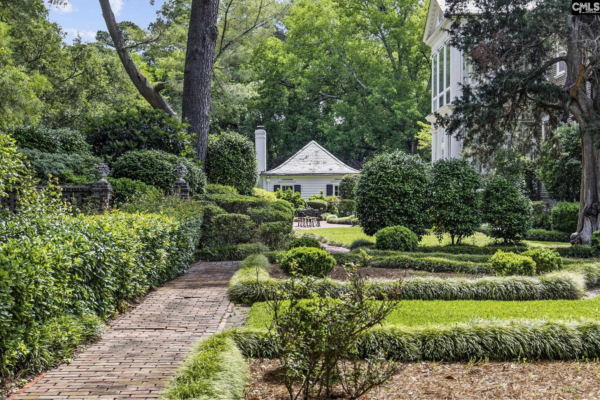 1100 W Carolina Avenue