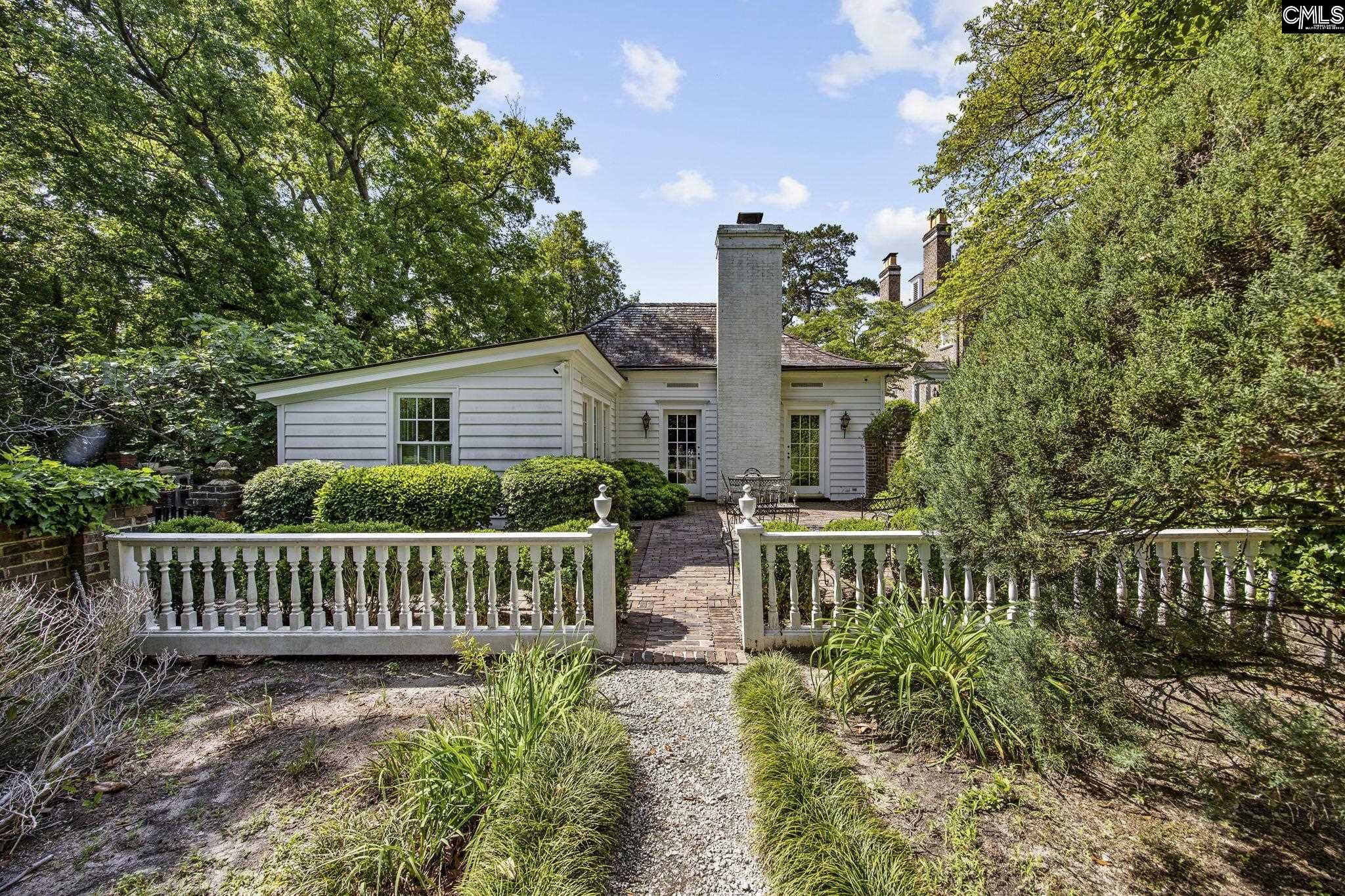 1100 W Carolina Avenue