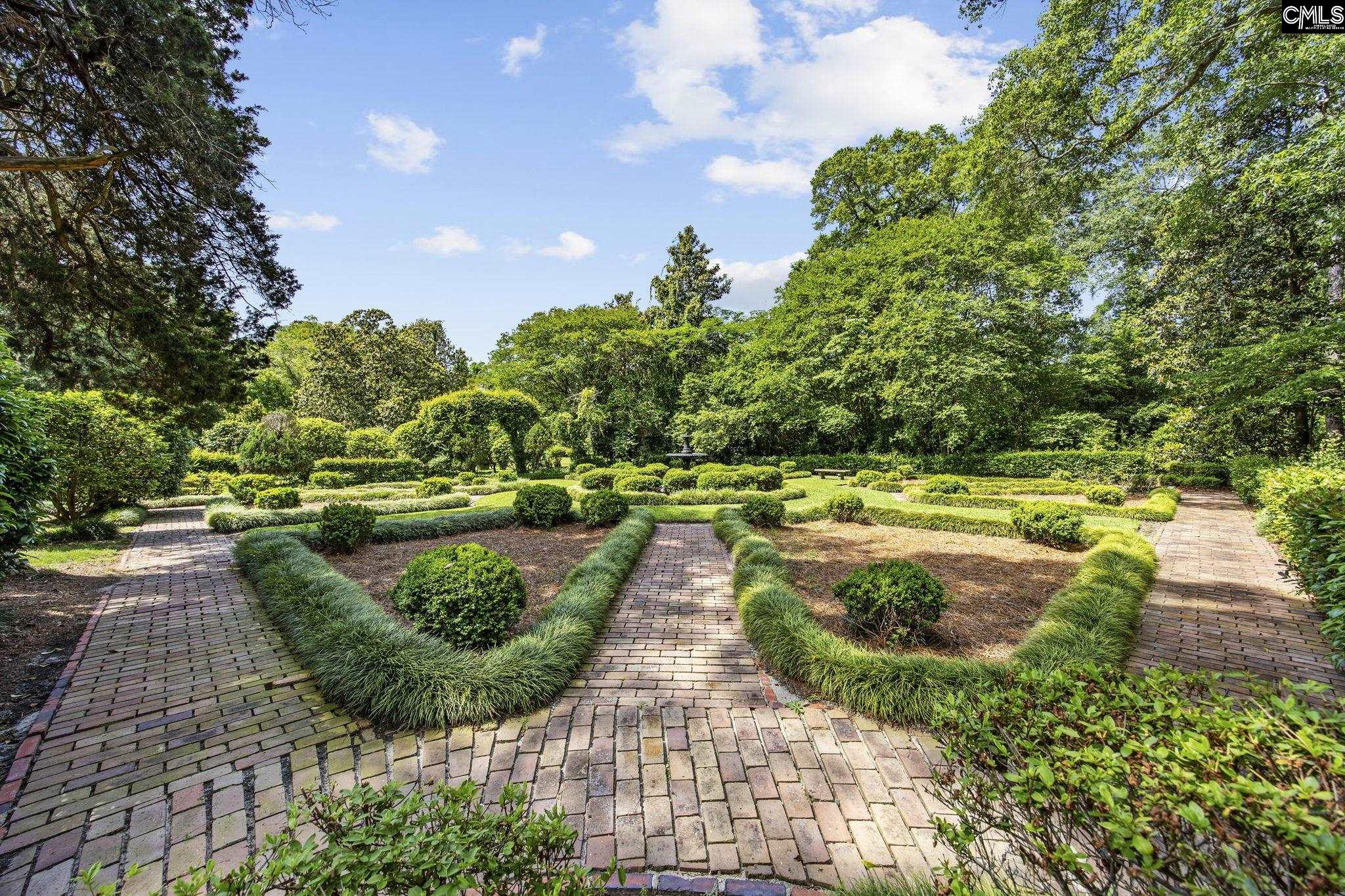 1100 W Carolina Avenue