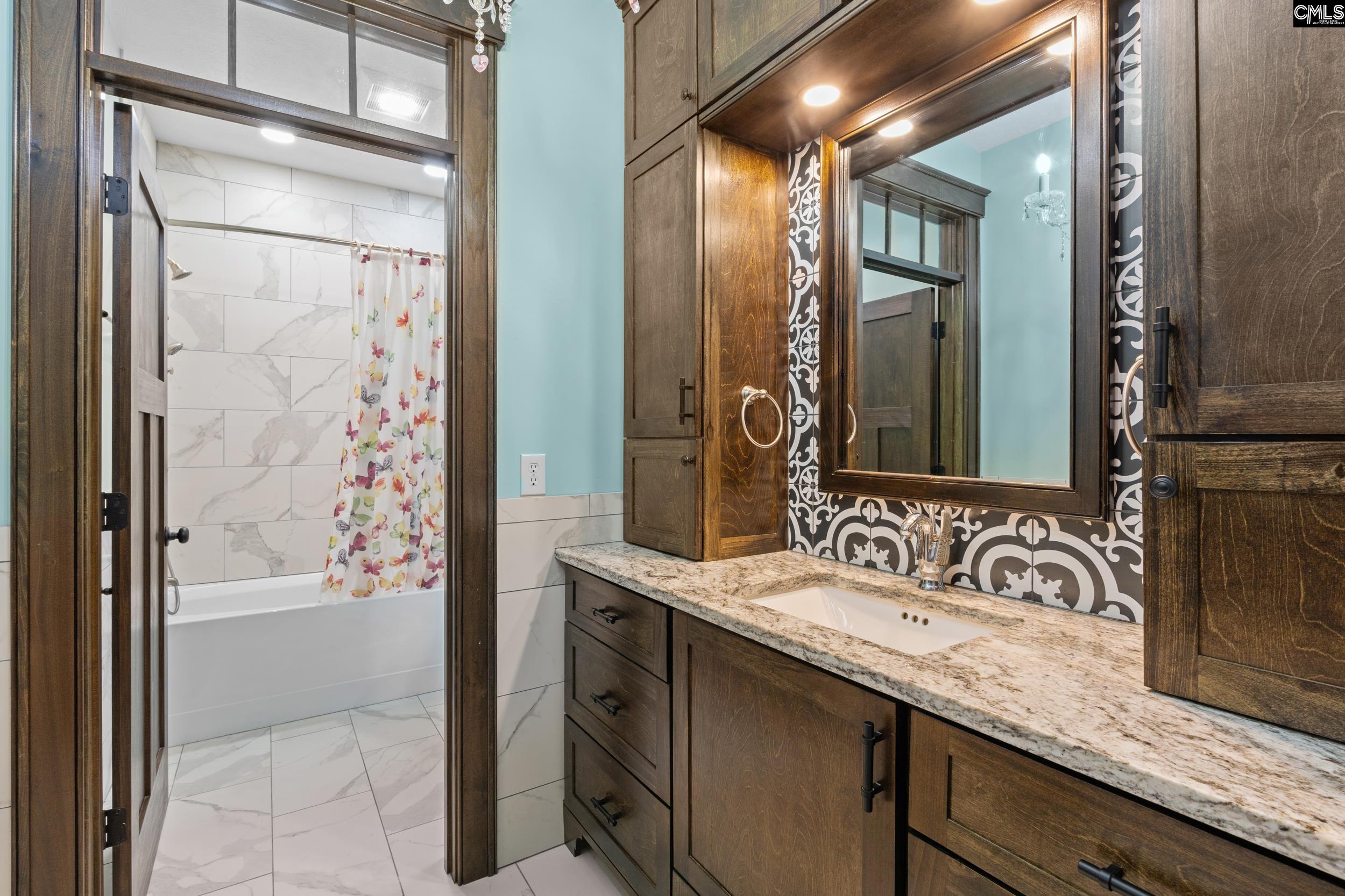 1427 Buck Hill Landing Road