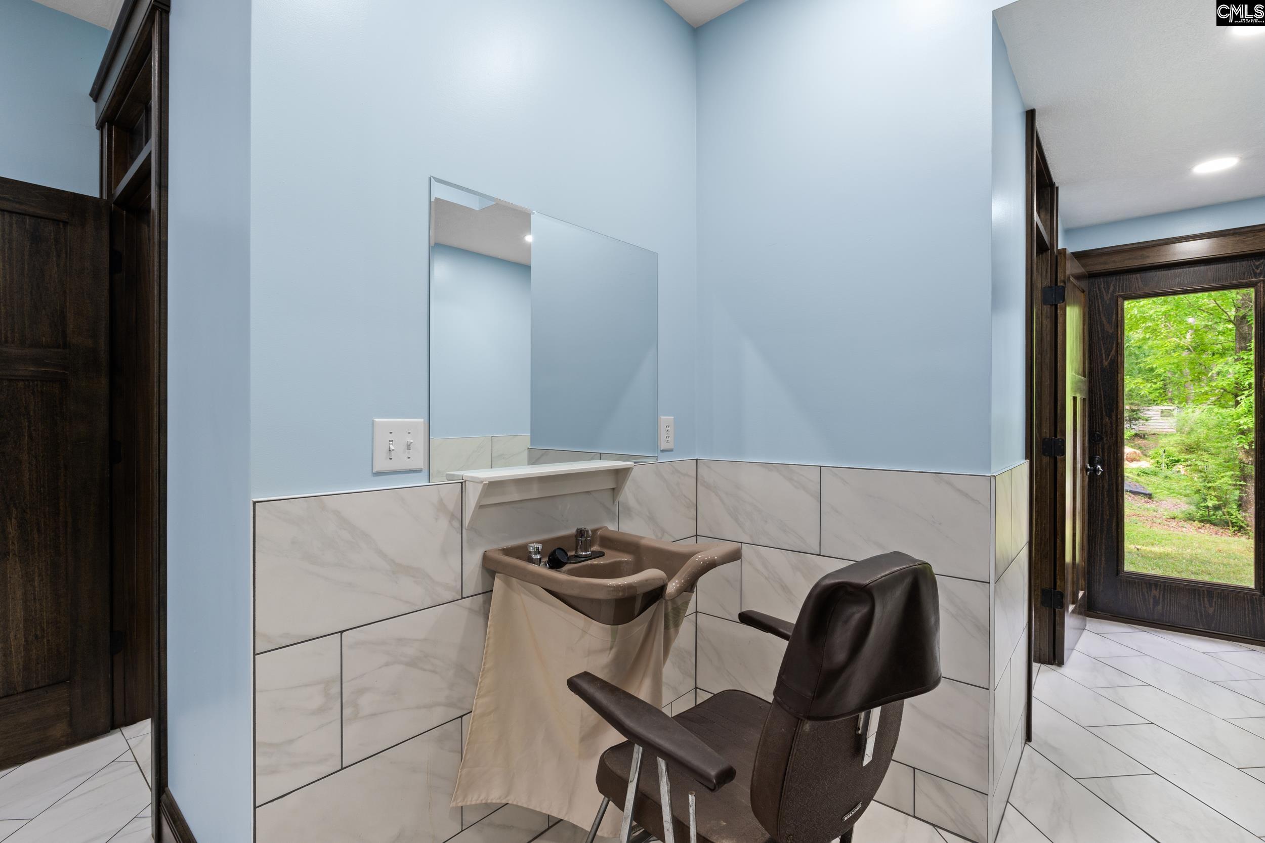 1427 Buck Hill Landing Road