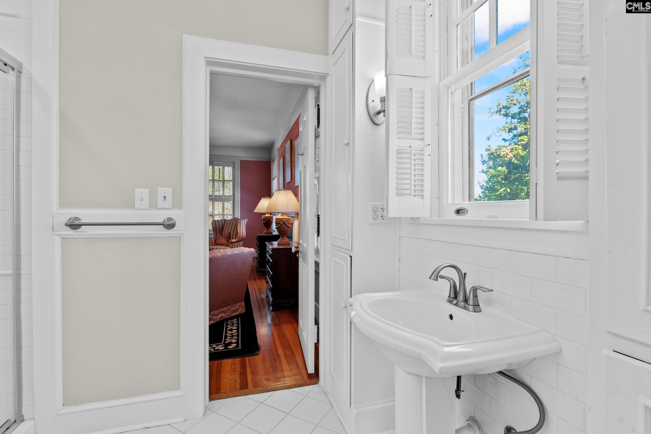 116 N Matson