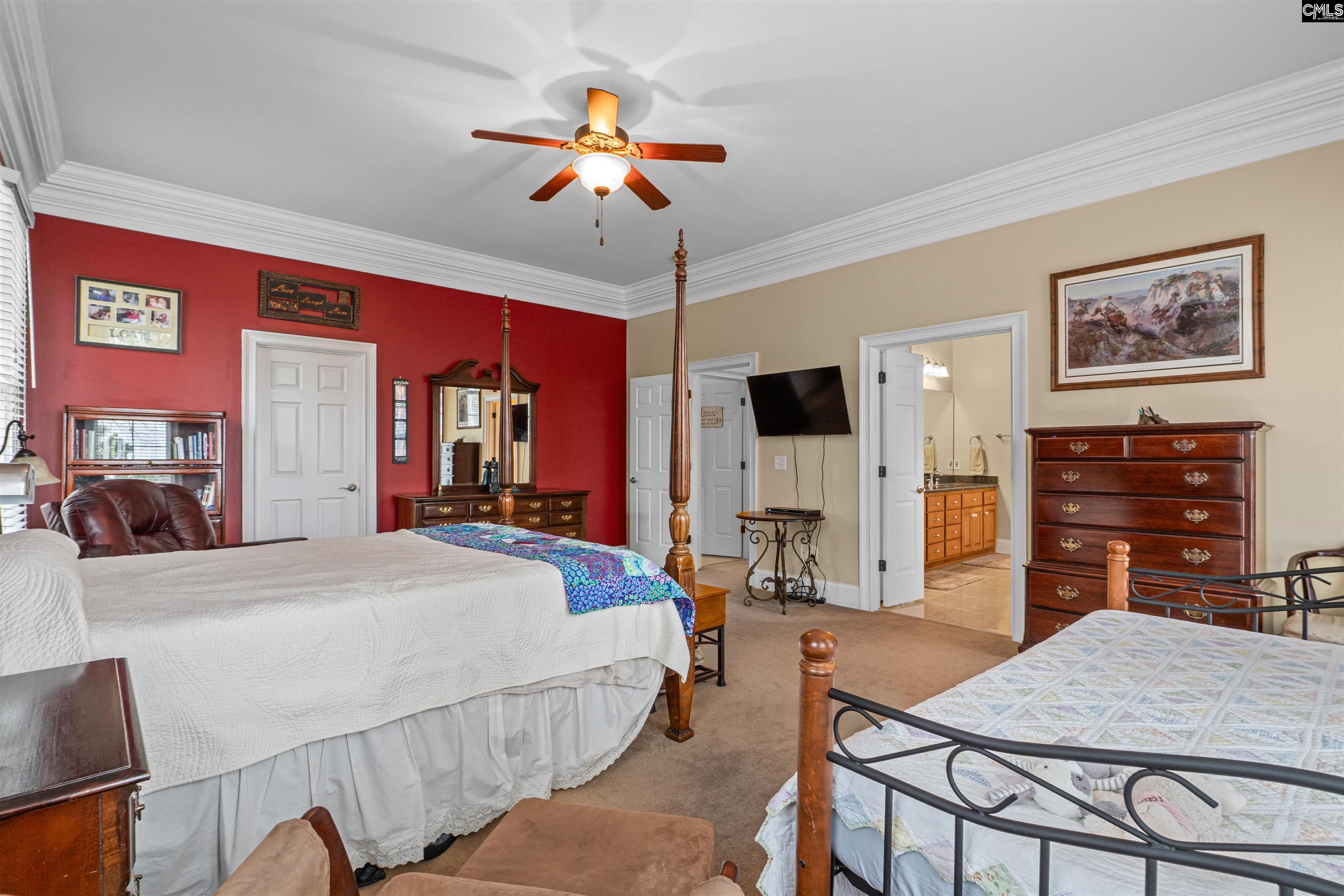 160 Hound Hollow Road