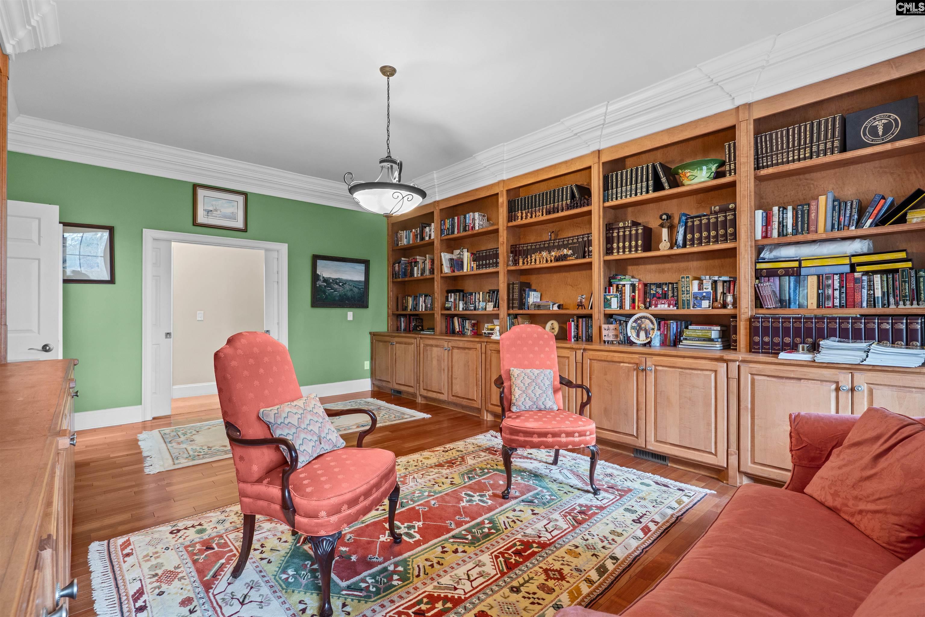 160 Hound Hollow Road