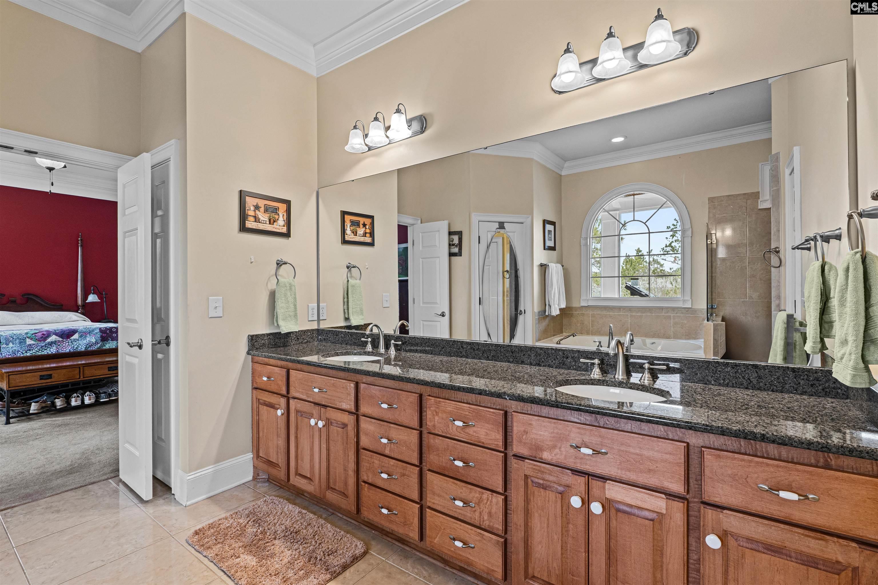 160 Hound Hollow Road