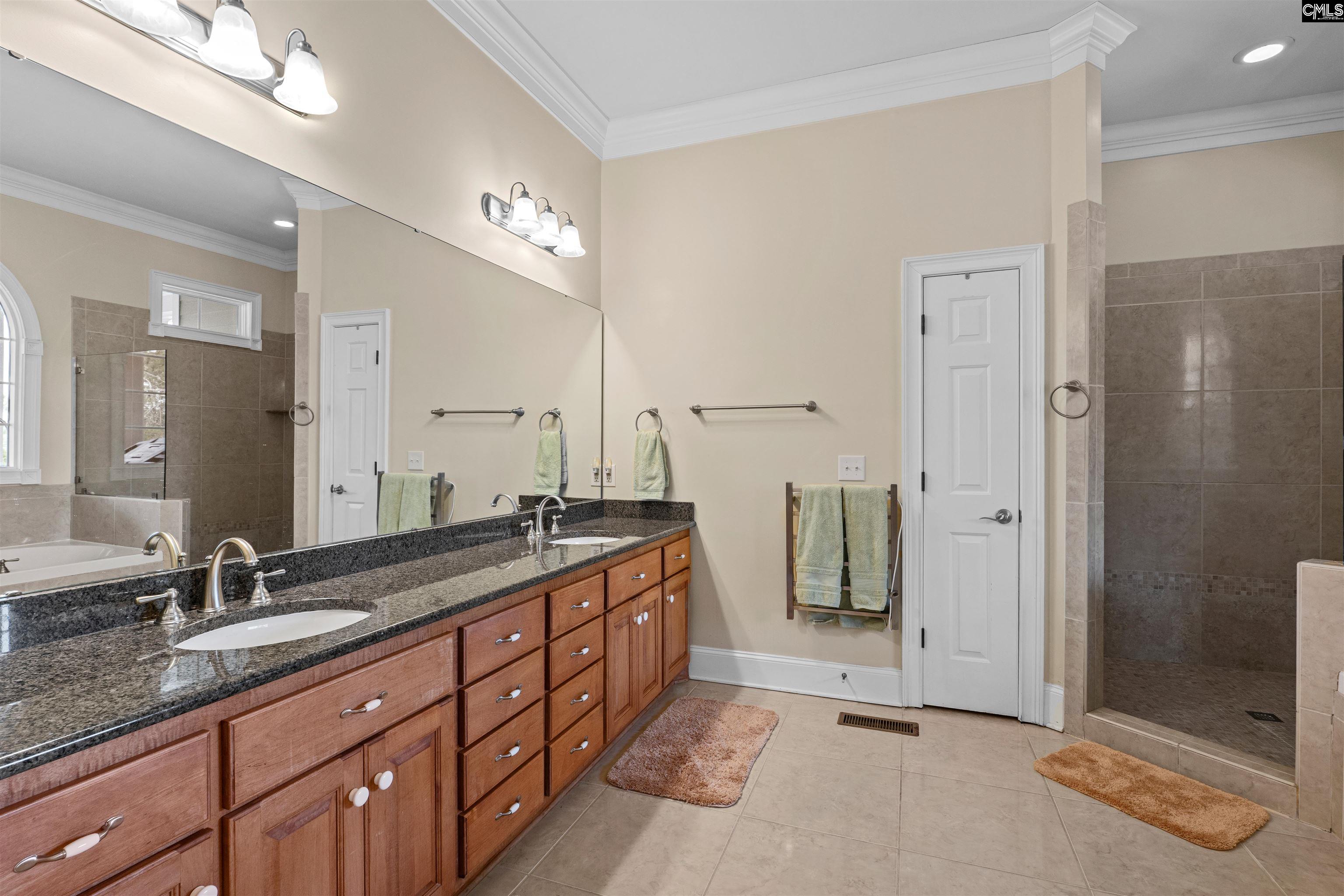 160 Hound Hollow Road