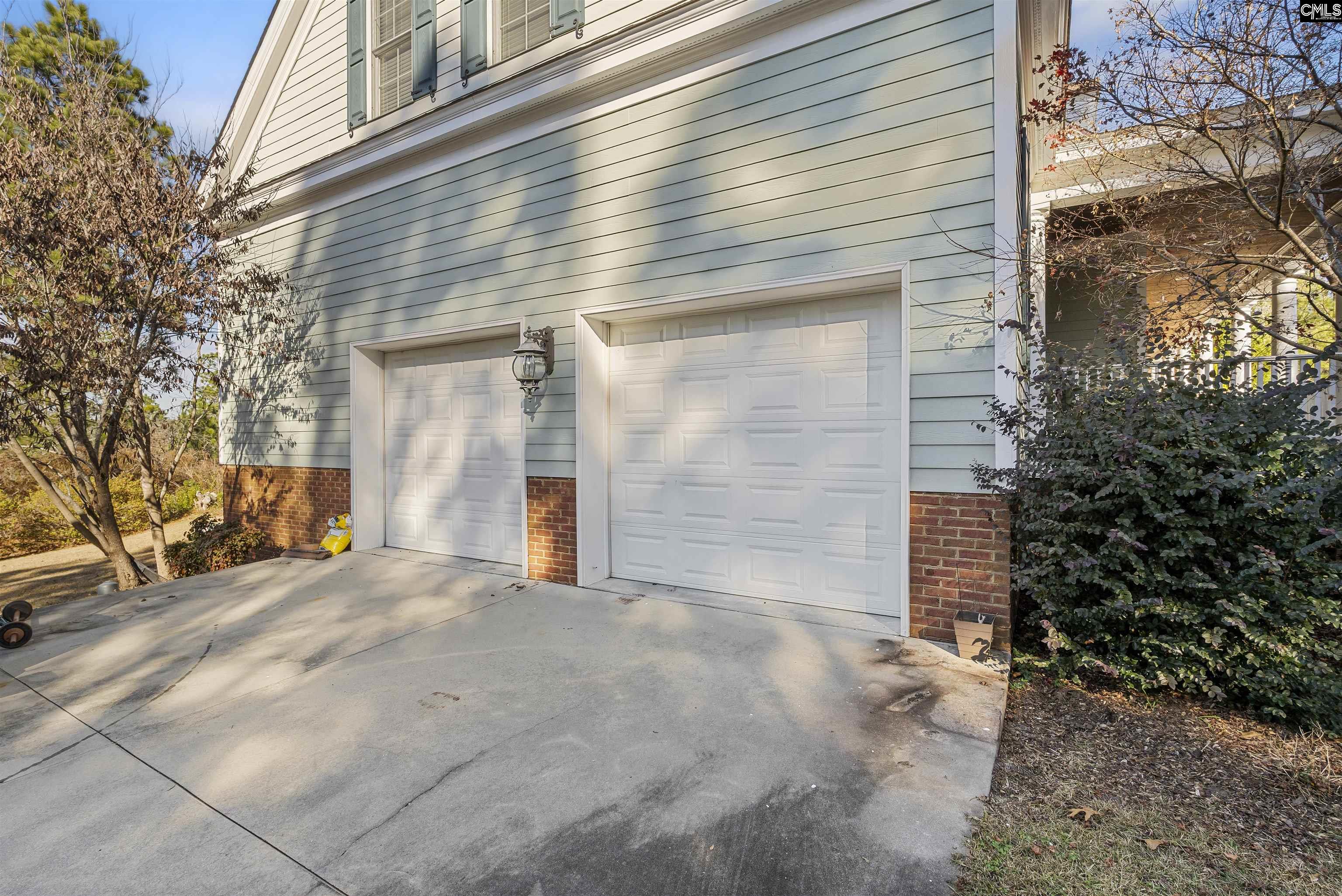 160 Hound Hollow Road