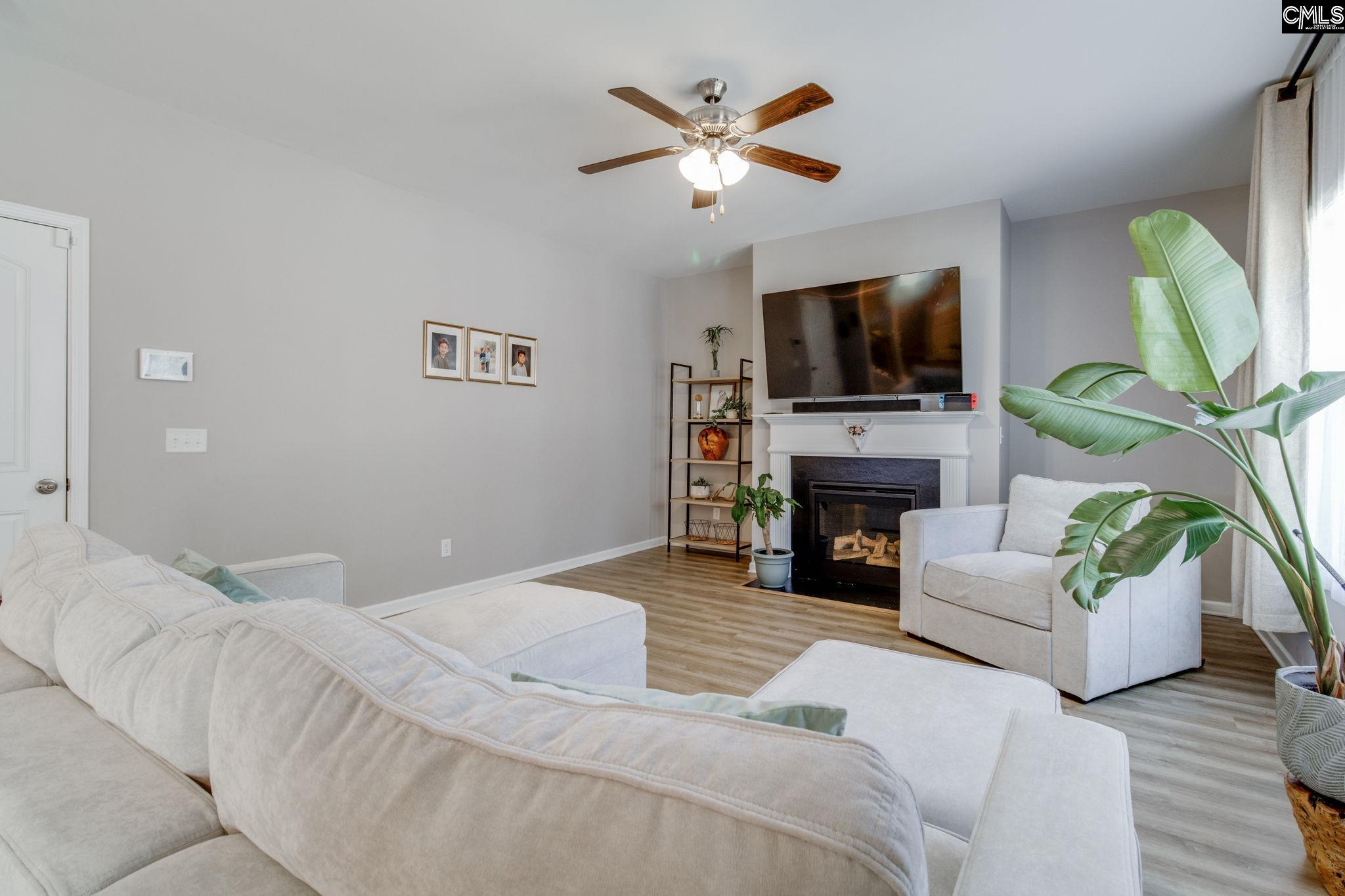 1043 Hermitage Pond Road