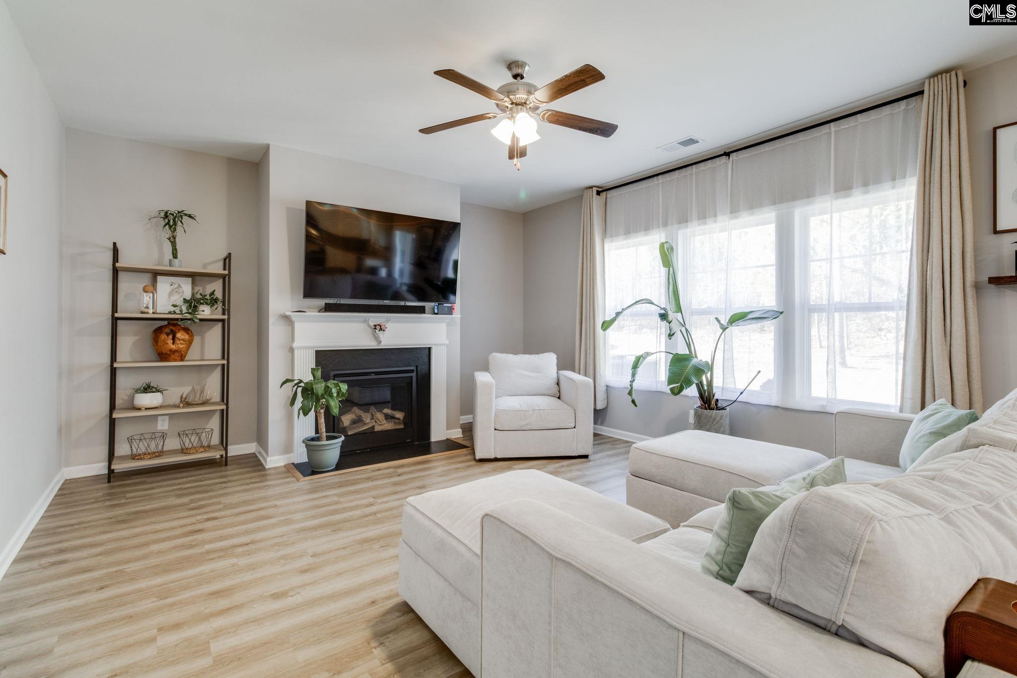 1043 Hermitage Pond Road