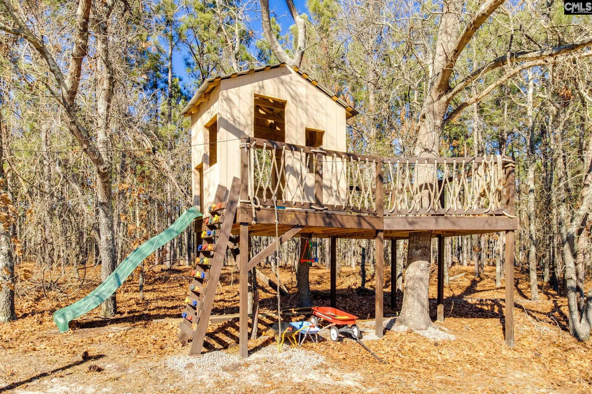 1043 Hermitage Pond Road