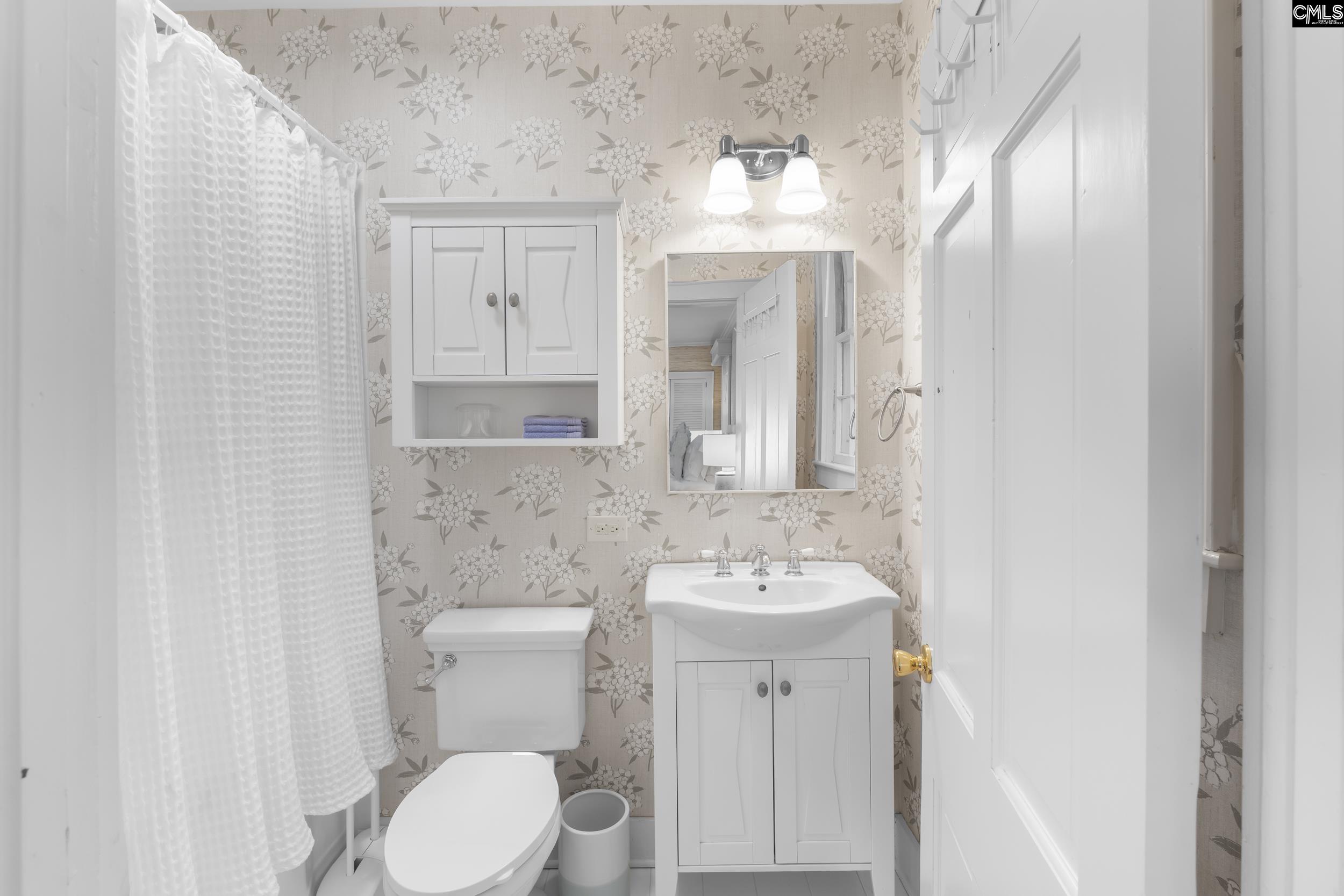 2031 Lyttleton Street