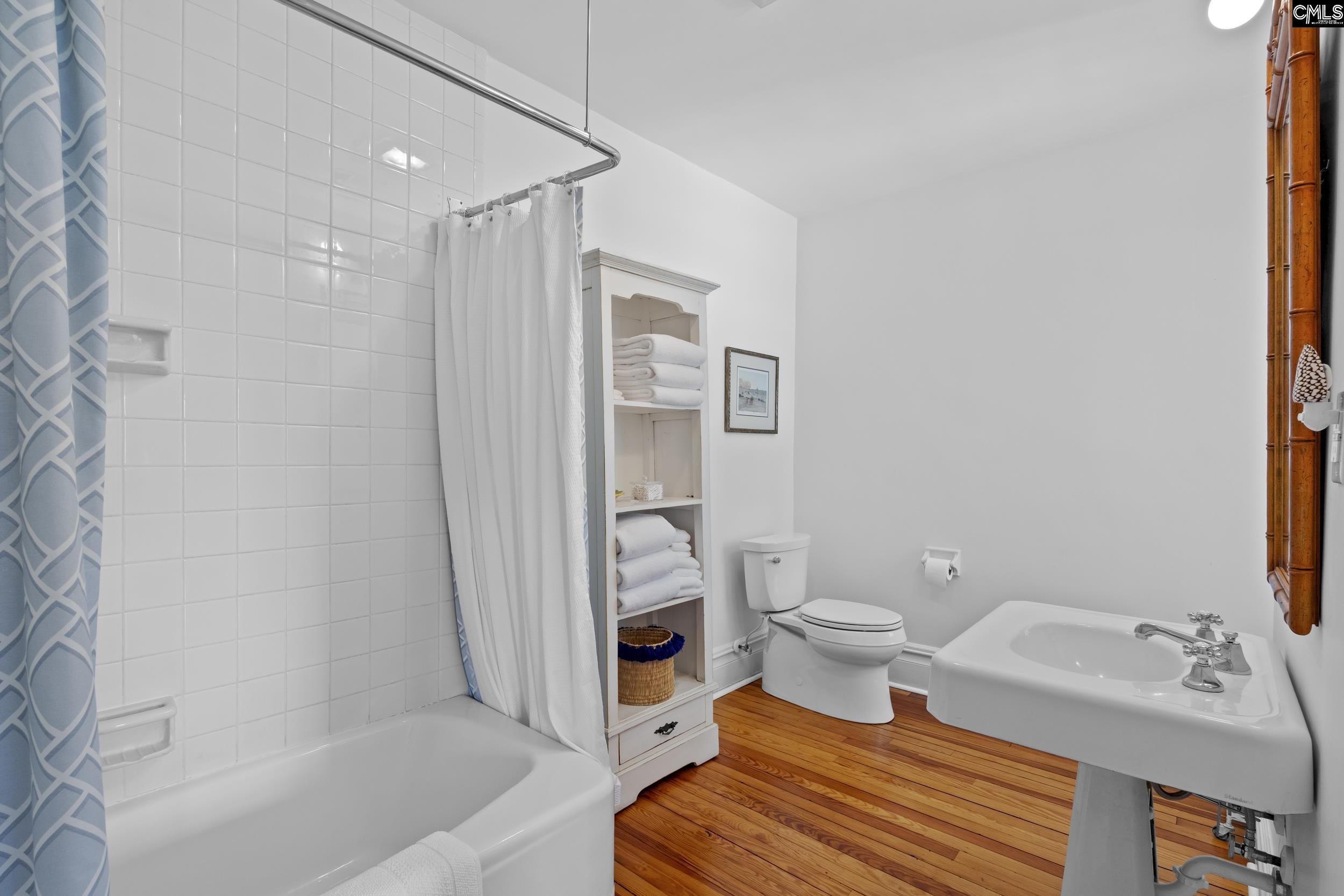 2031 Lyttleton Street