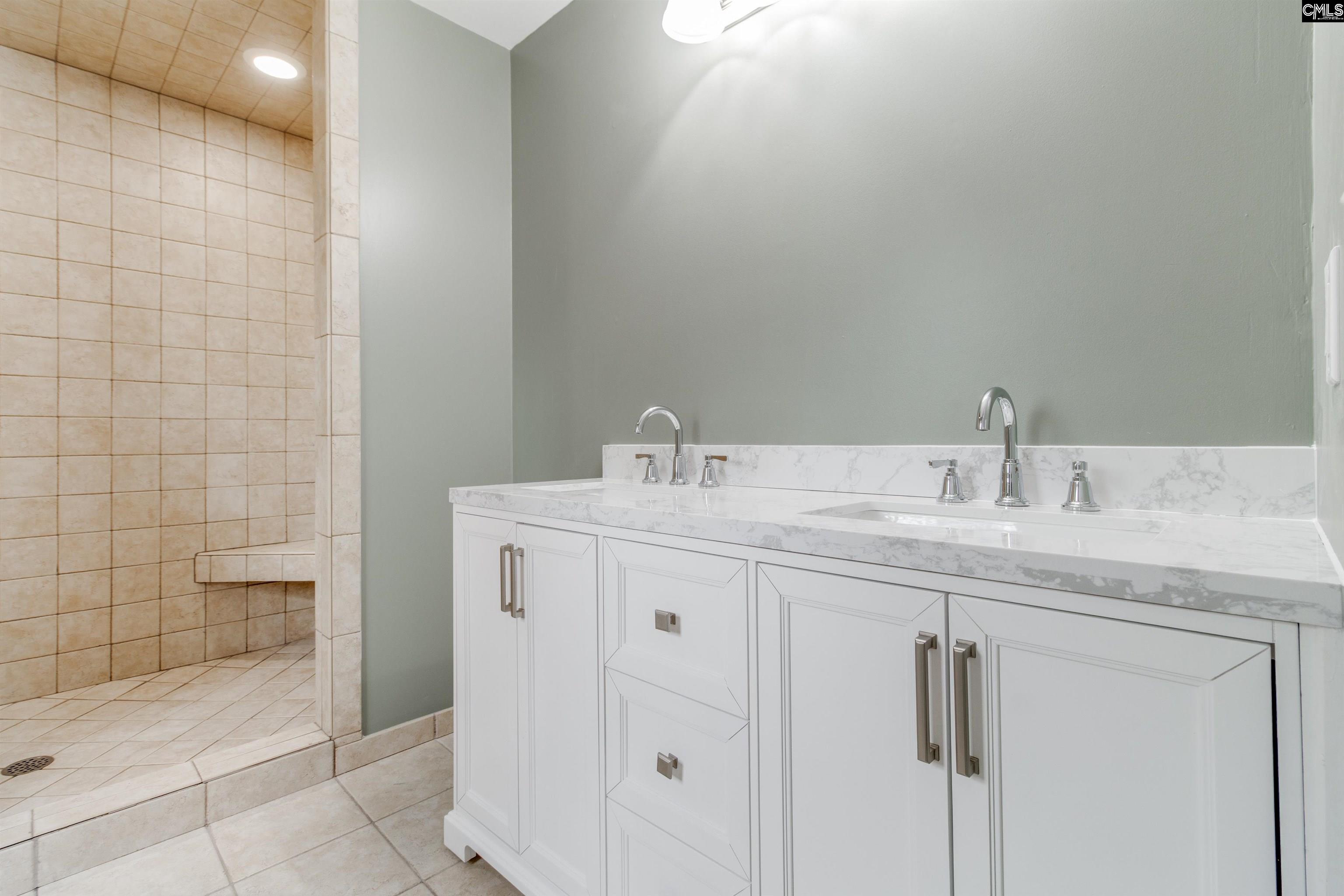 1207 S Fredericksburg Drive