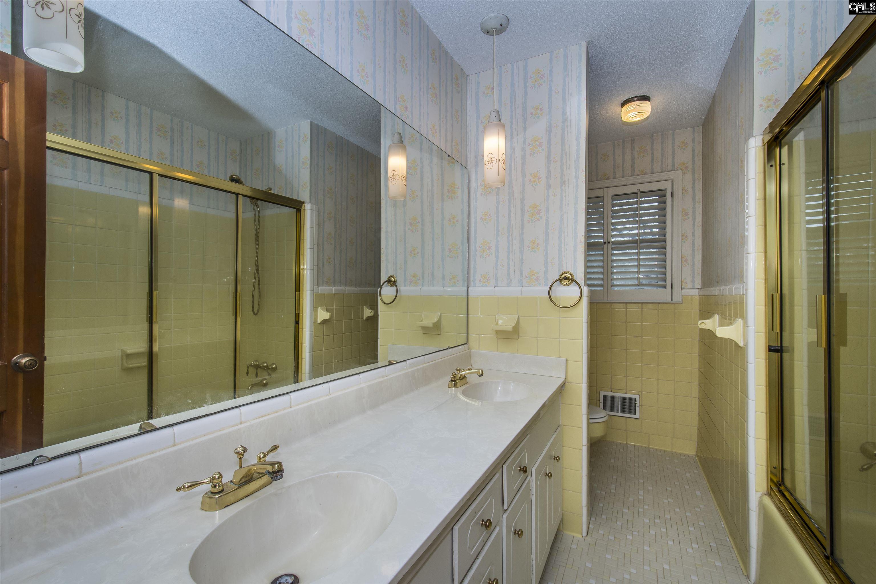 1707 Carl Road