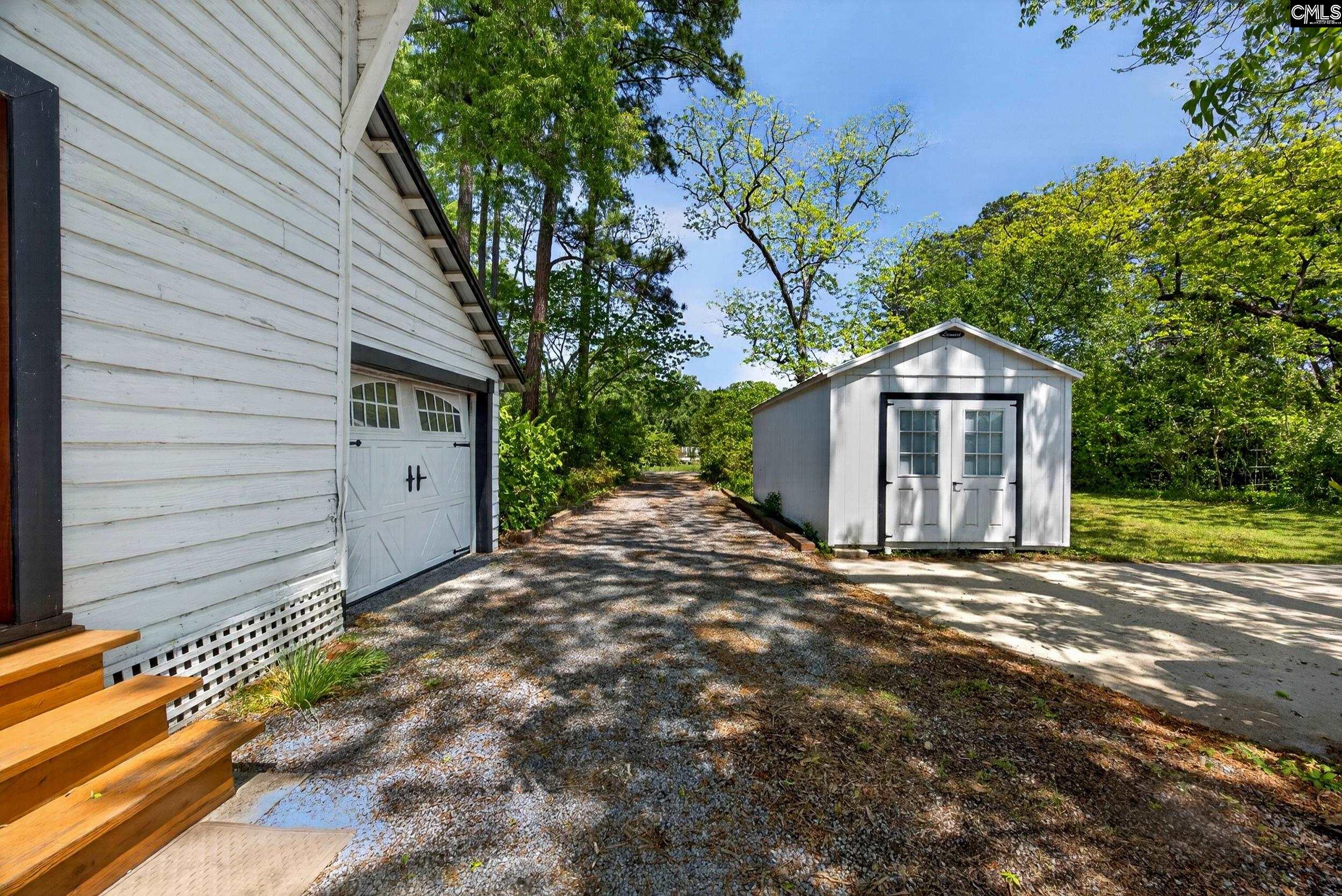 121 Dew Street