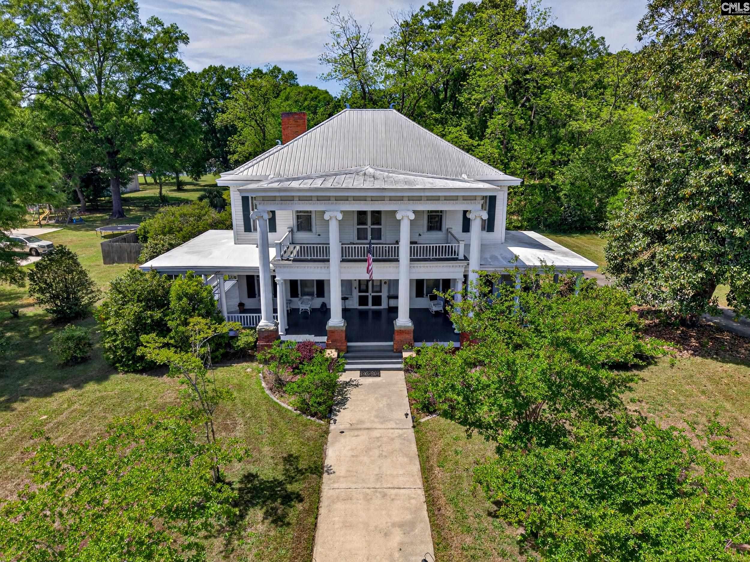 121 Dew Street