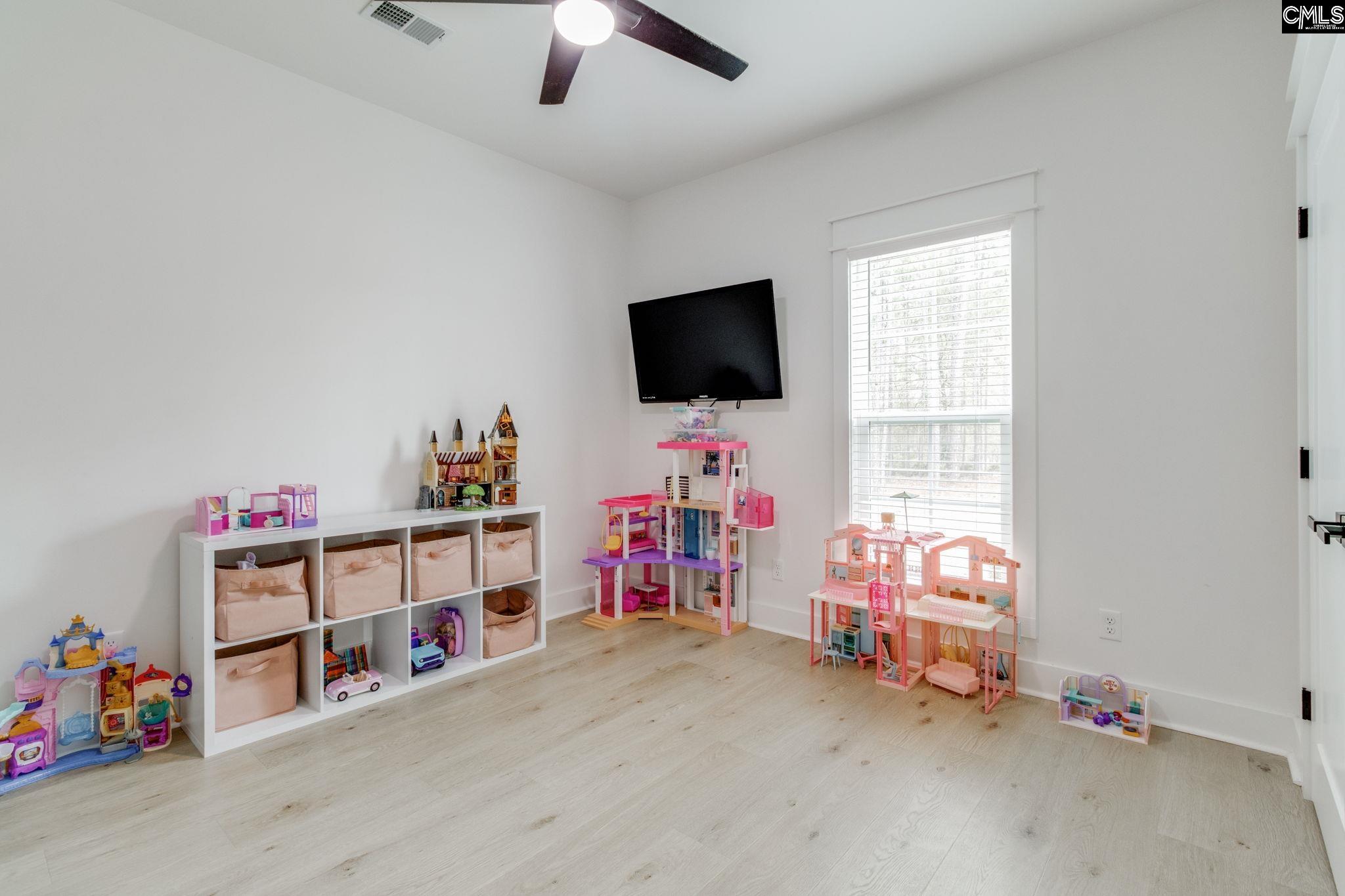 1322 Sunnyhill Drive