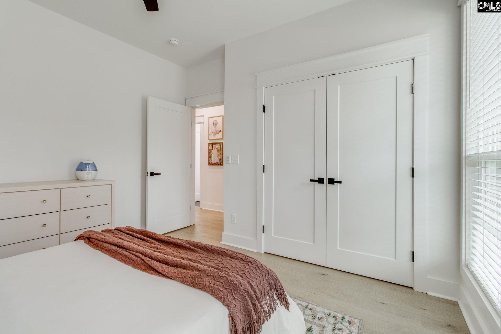 1322 Sunnyhill Drive