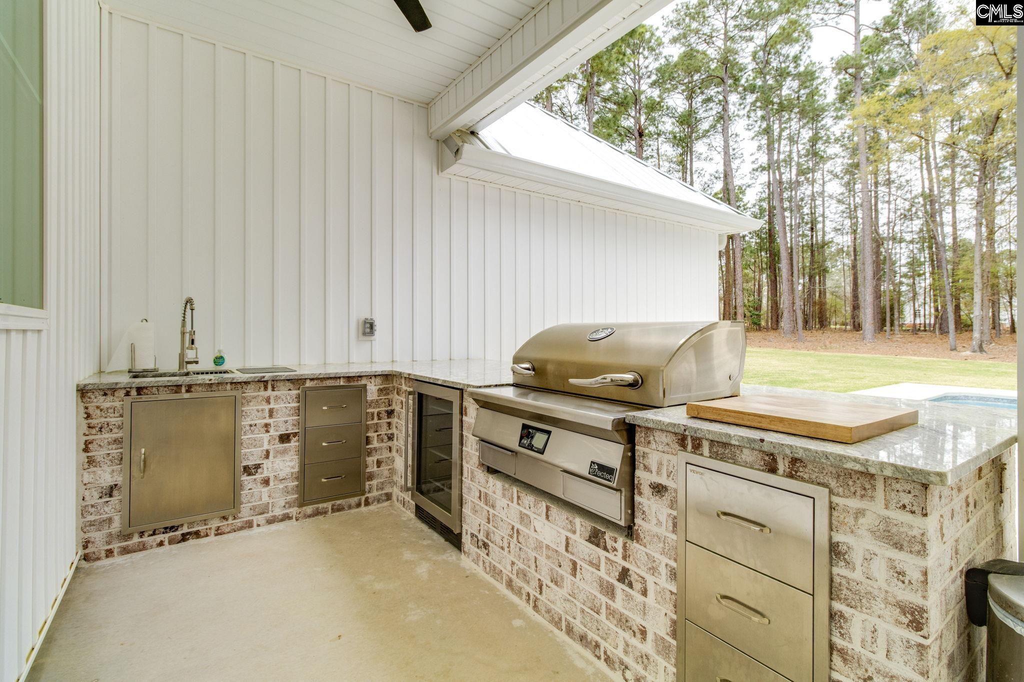 1322 Sunnyhill Drive