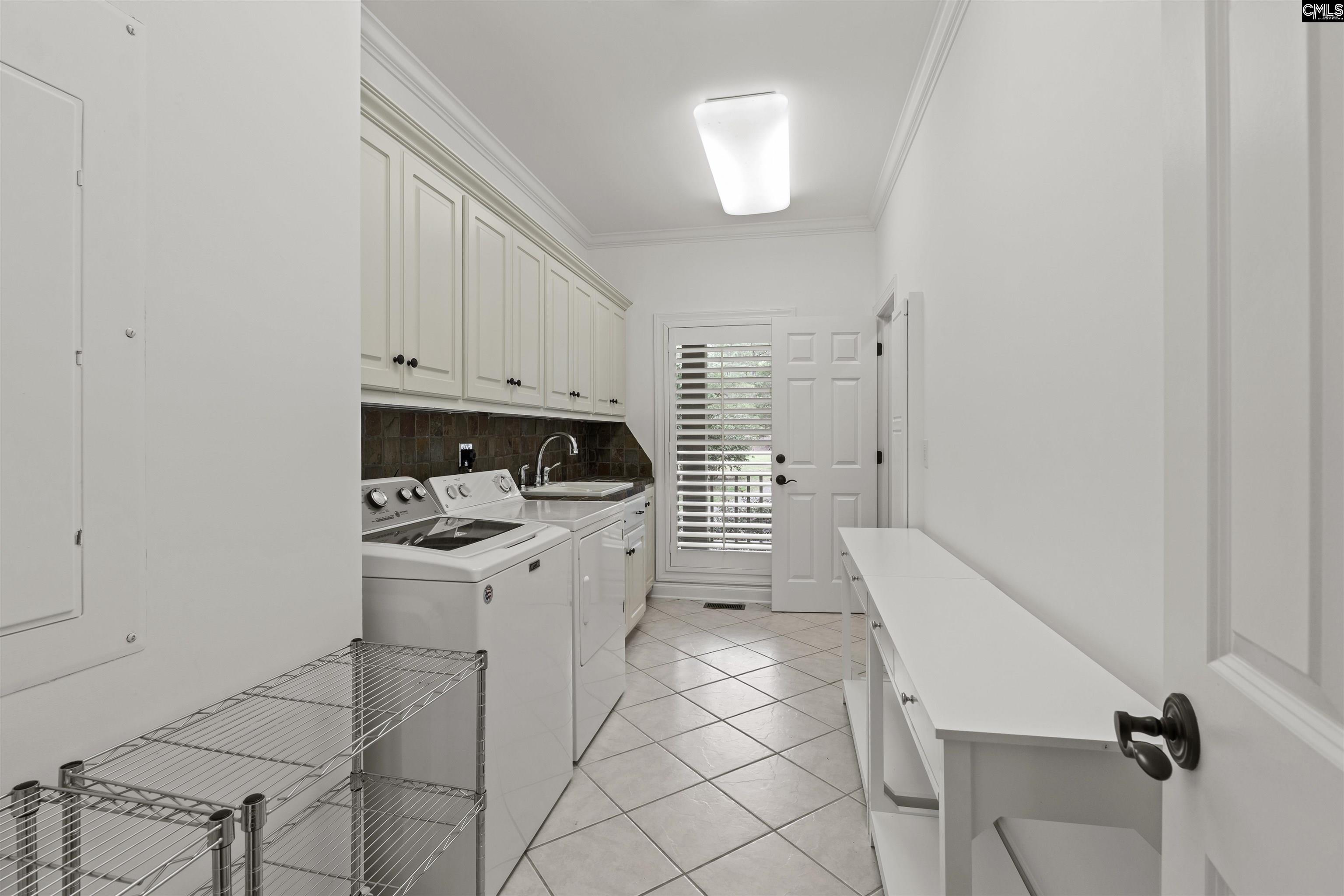 2223 Lakeshore Road