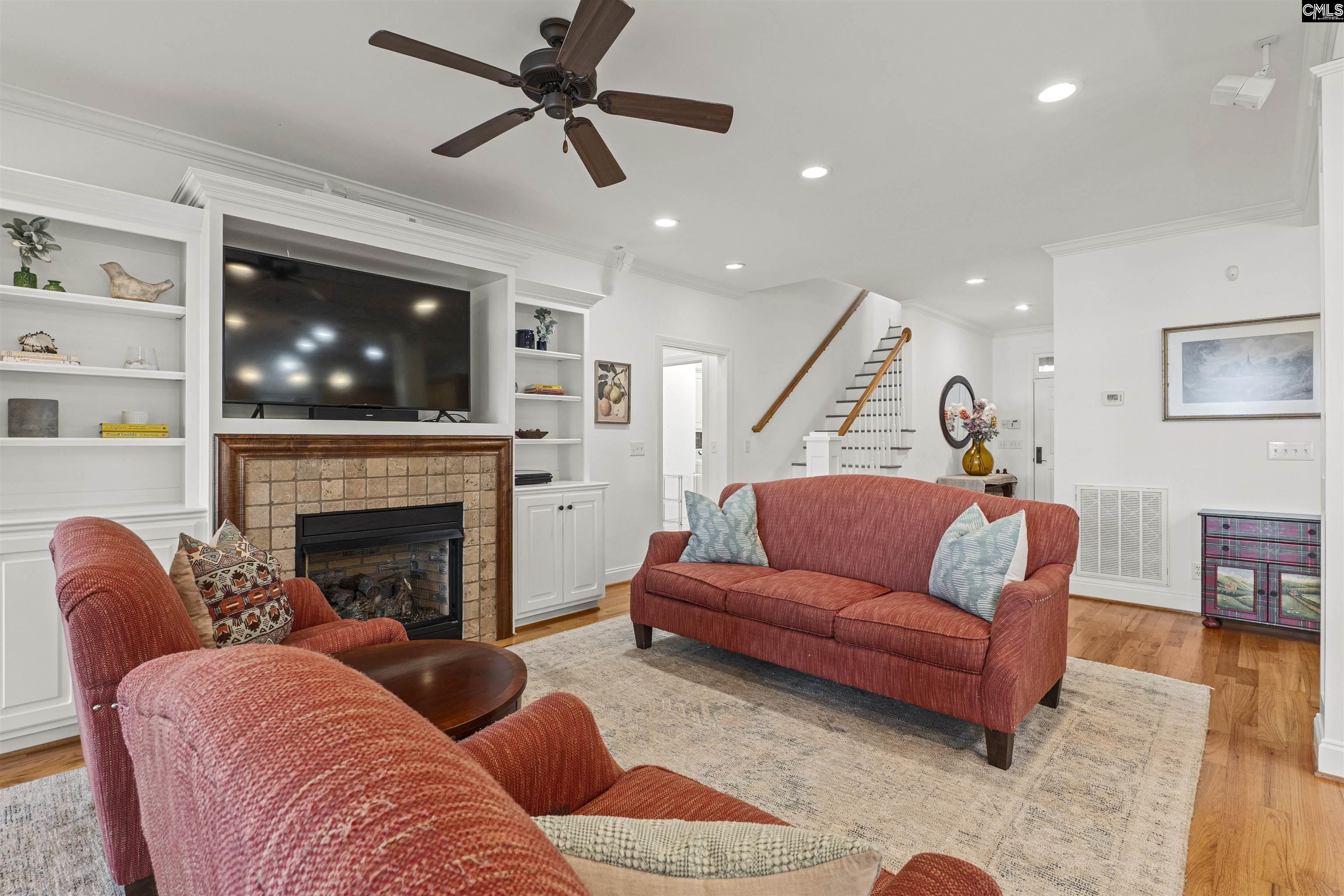 2223 Lakeshore Road