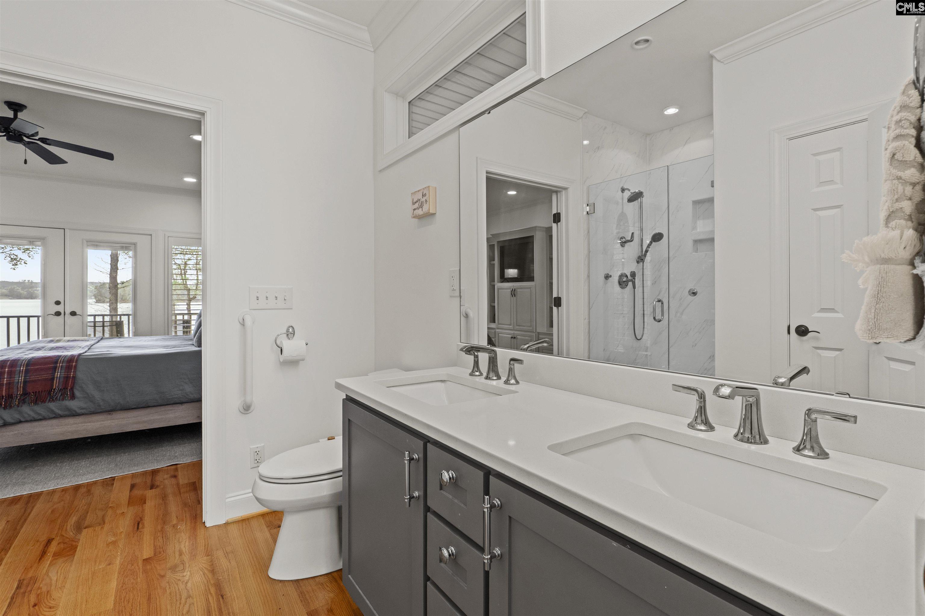 2223 Lakeshore Road