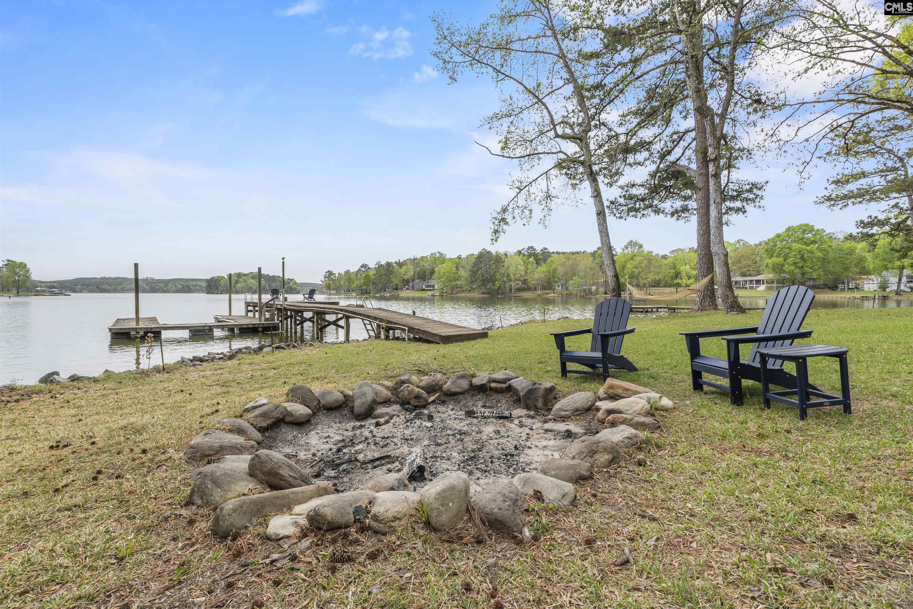 2223 Lakeshore Road