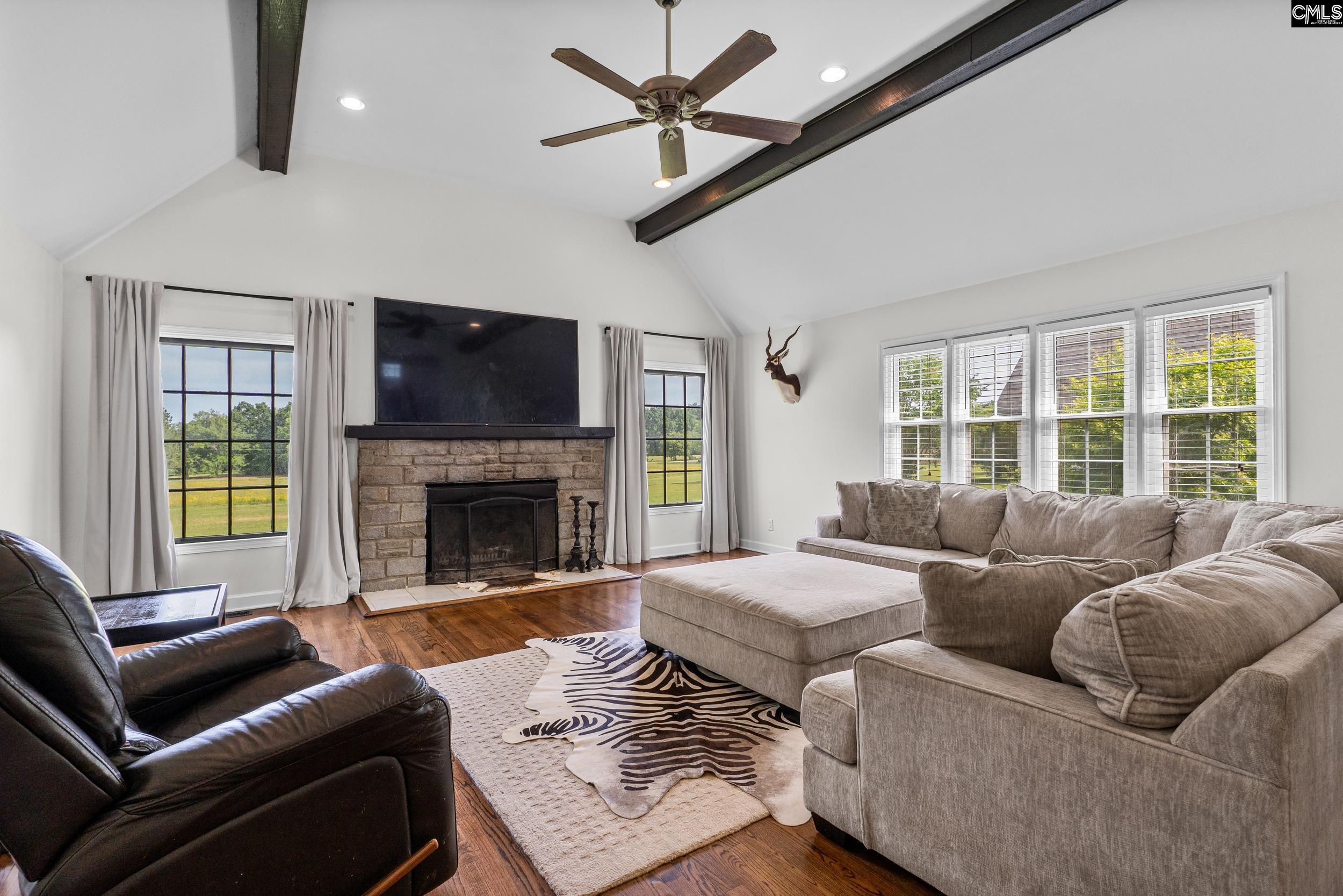 213 Tombfield Road