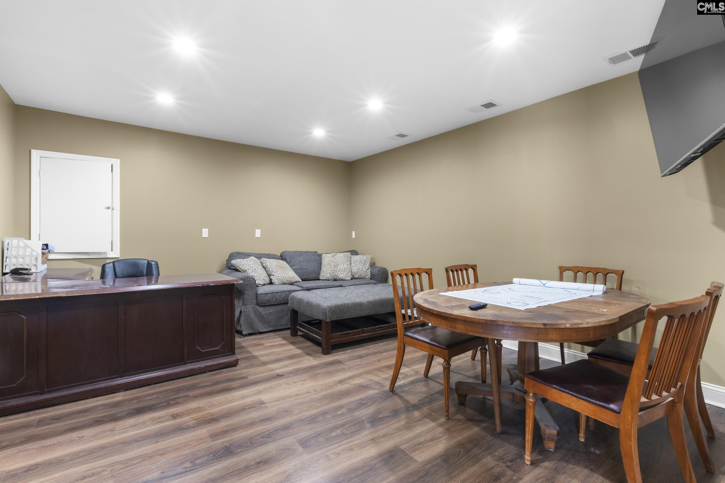 1206 Chestnut Ferry Road