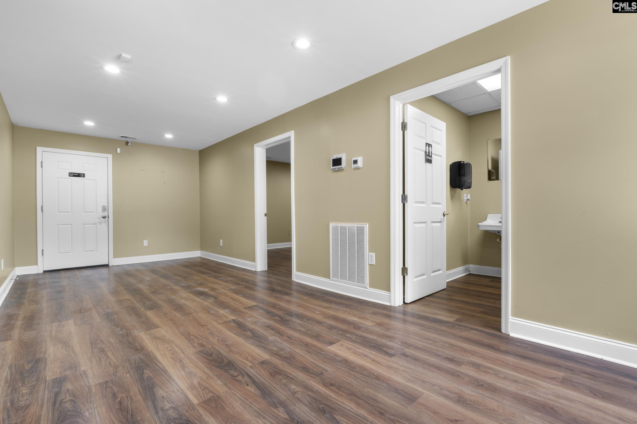1206 Chestnut Ferry Road
