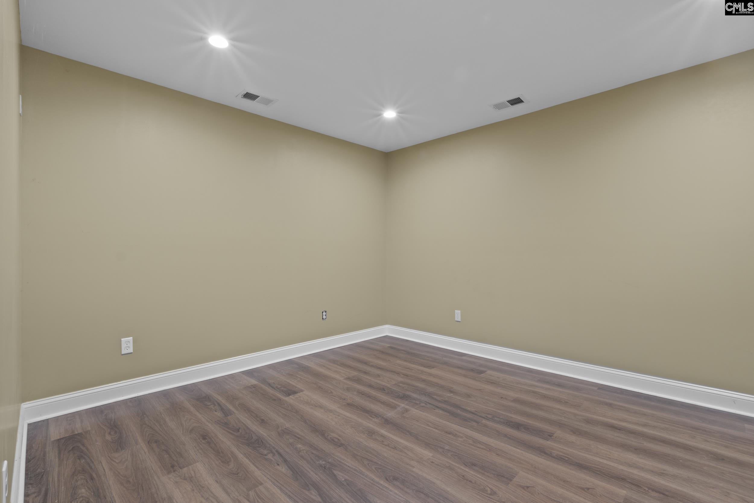 1206 Chestnut Ferry Road
