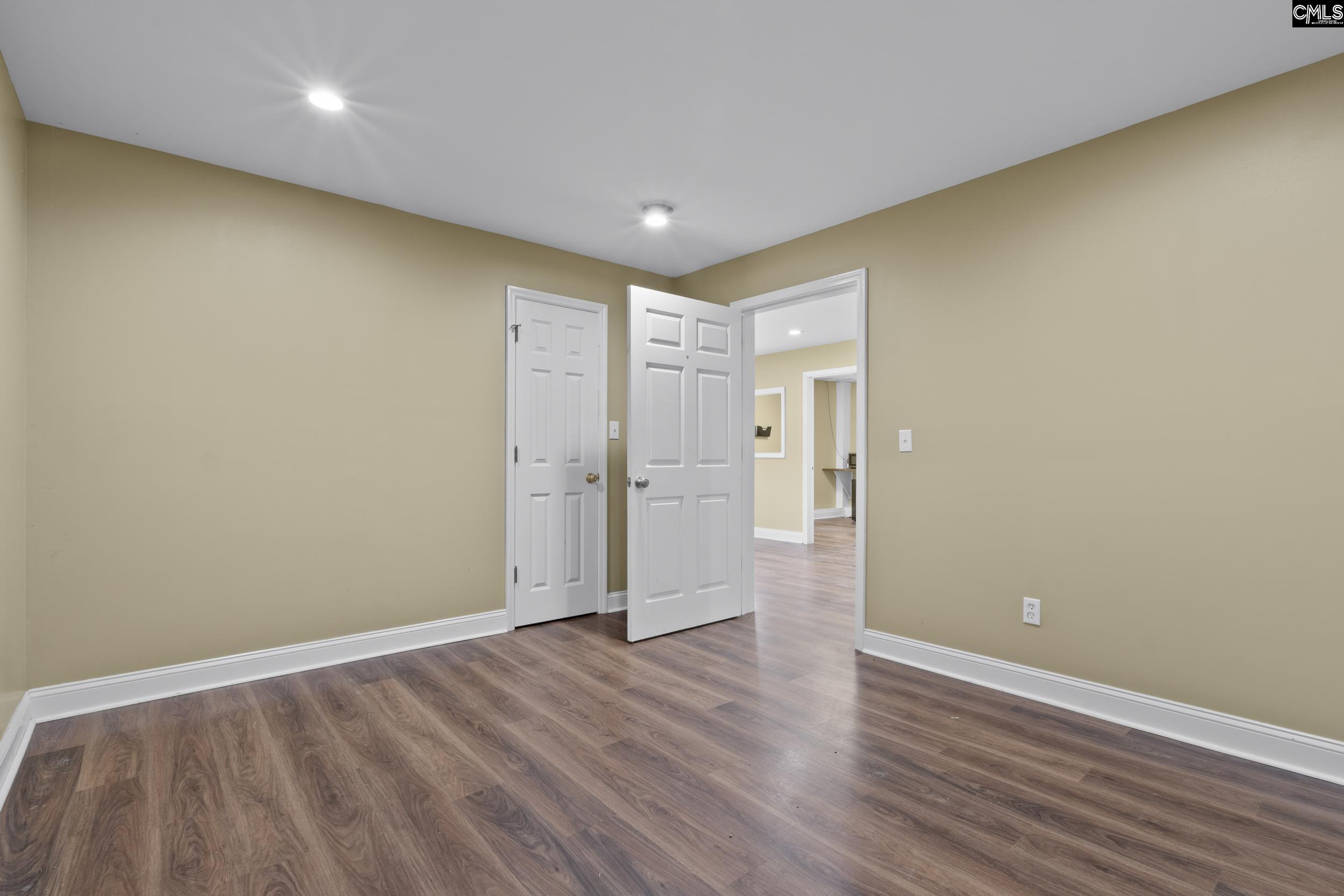 1206 Chestnut Ferry Road