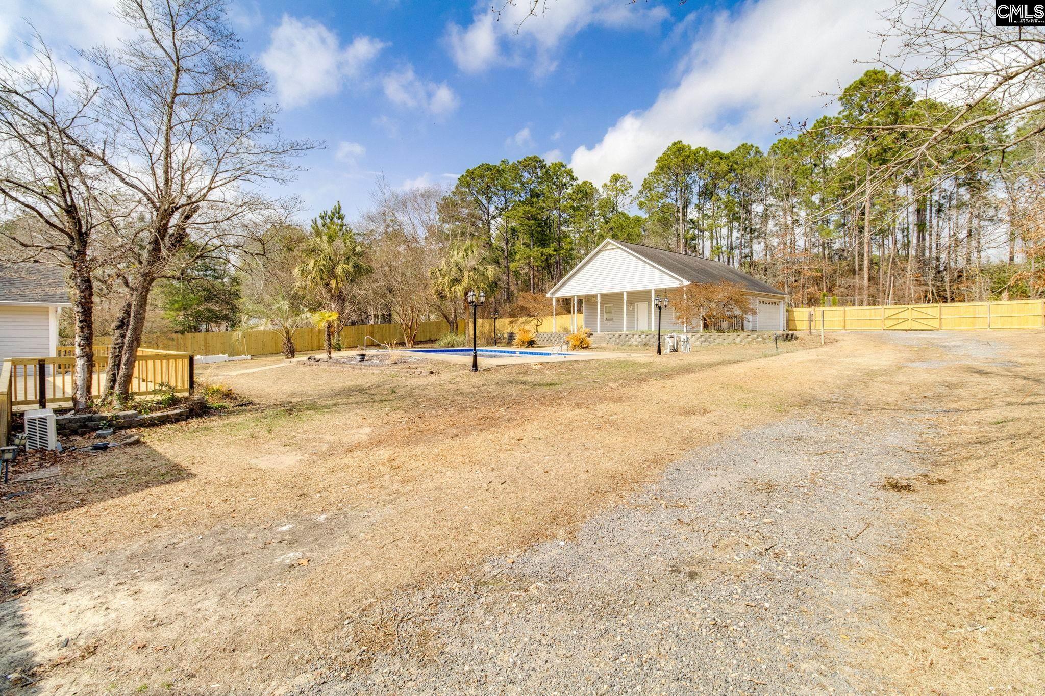 1207 S Fredericksburg Drive