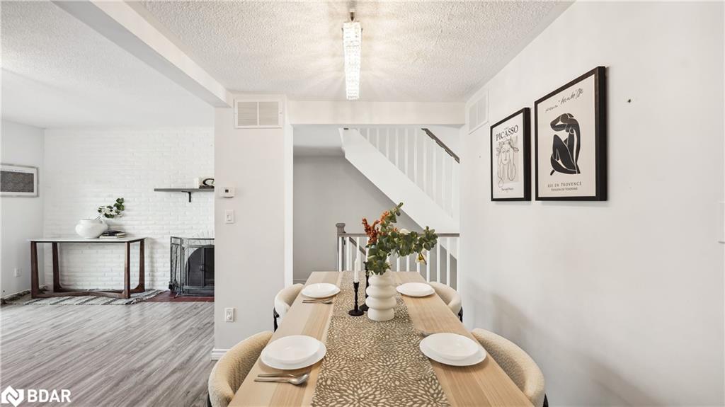 20-6855 Glen Erin Drive Unit: 20