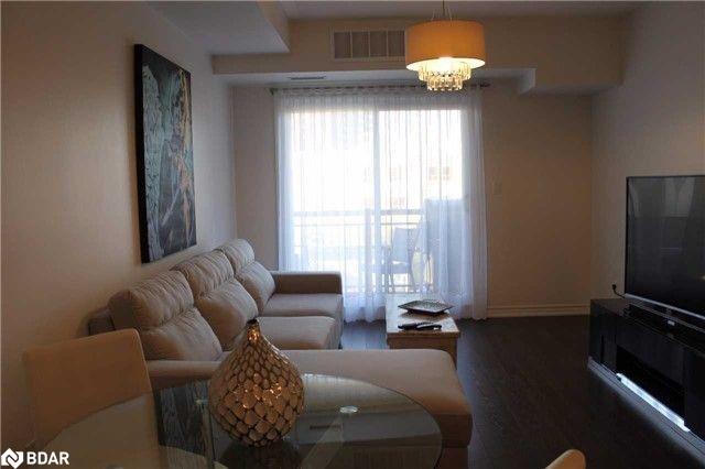 327-570 Lolita Gardens Unit: 327
