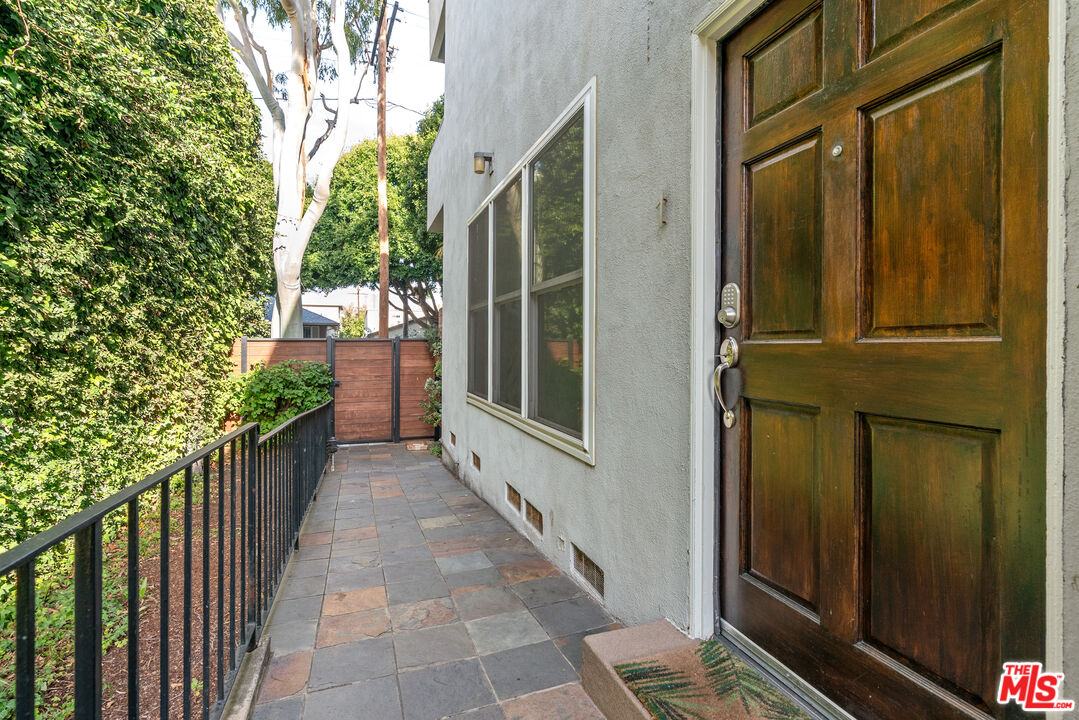 1226 Franklin St Unit: 1