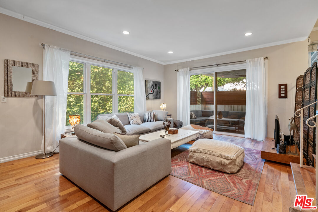 1226 Franklin St Unit: 1