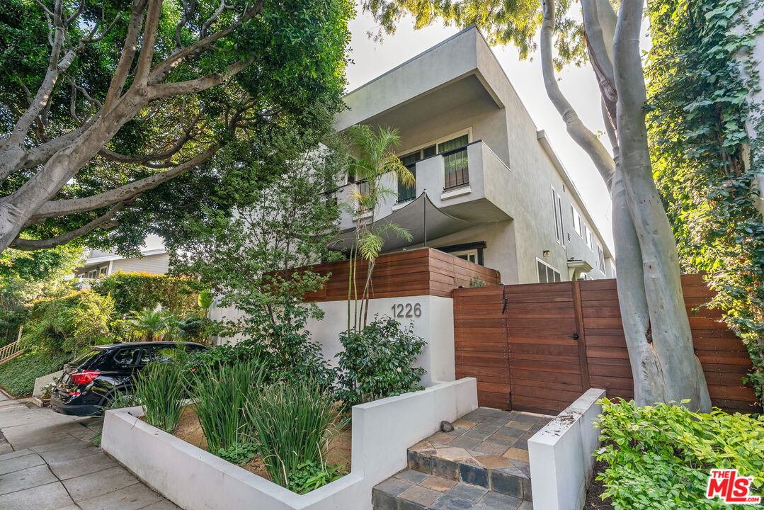 1226 Franklin St Unit: 1