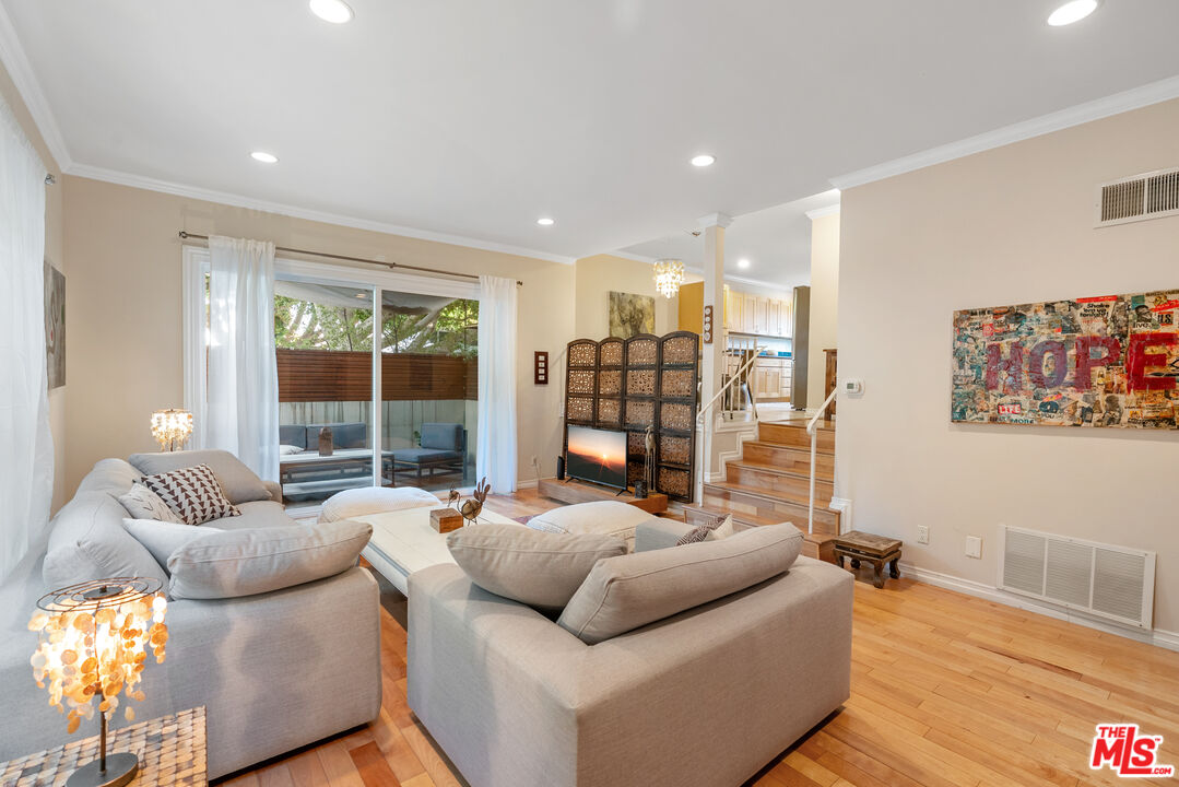 1226 Franklin St Unit: 1
