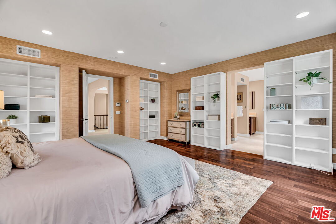 7578 Coastal View Dr