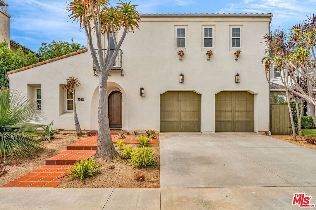 7578 Coastal View Dr
